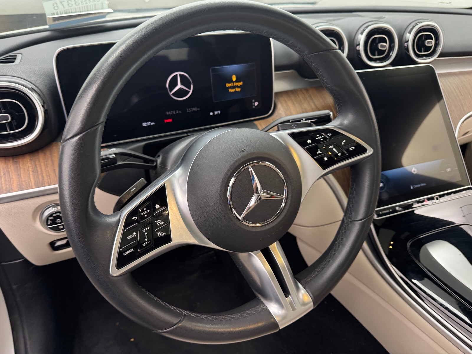 Thumbnail: 2024 Mercedes-Benz C-Class - 4