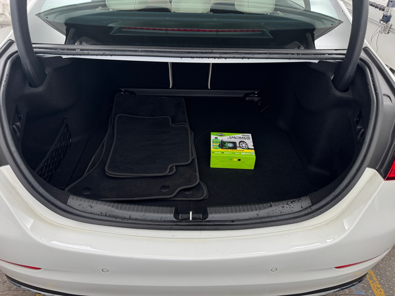 Thumbnail: 2024 Mercedes-Benz C-Class - 6