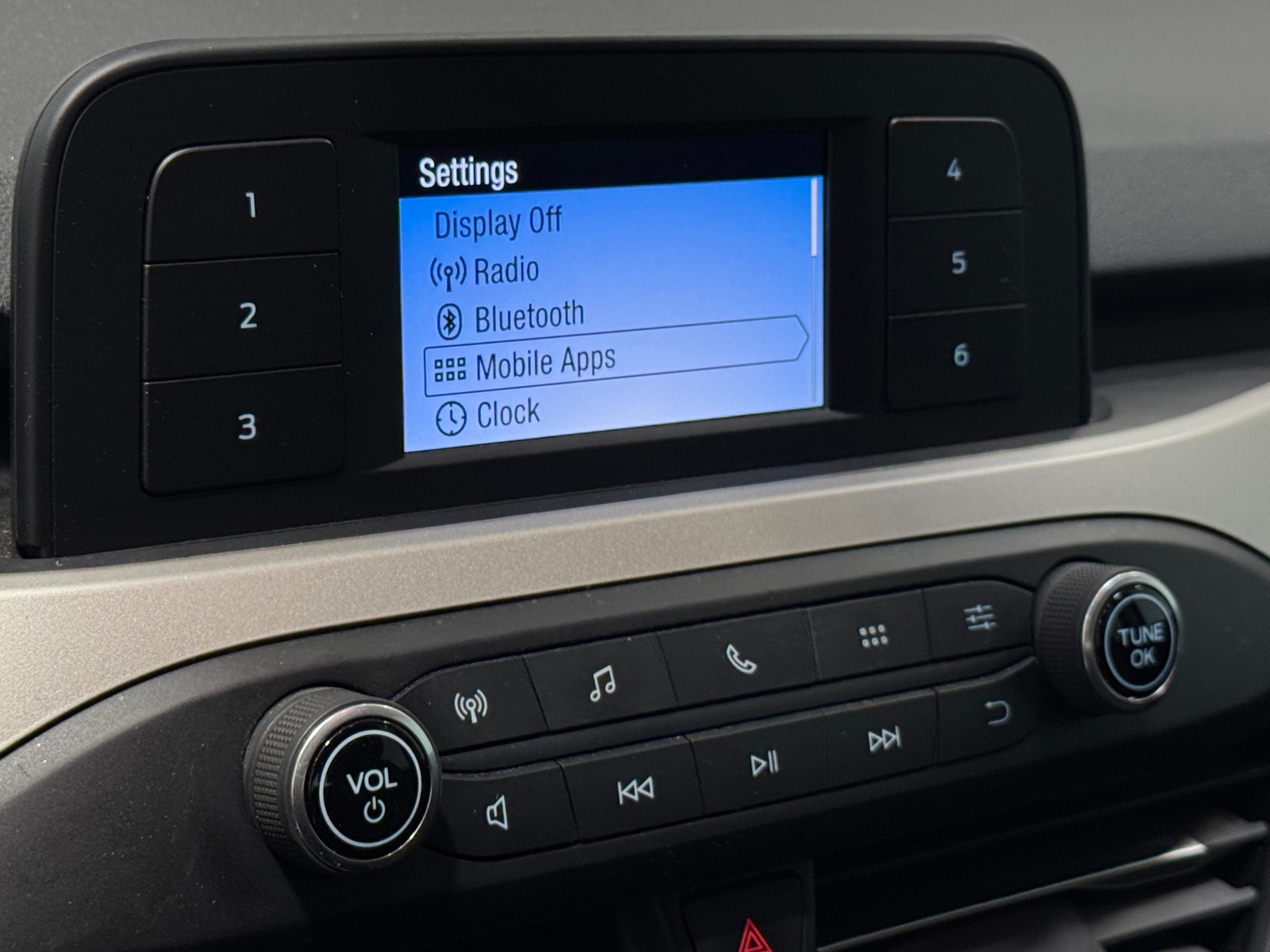 Thumbnail: 2021 Ford Escape - 4