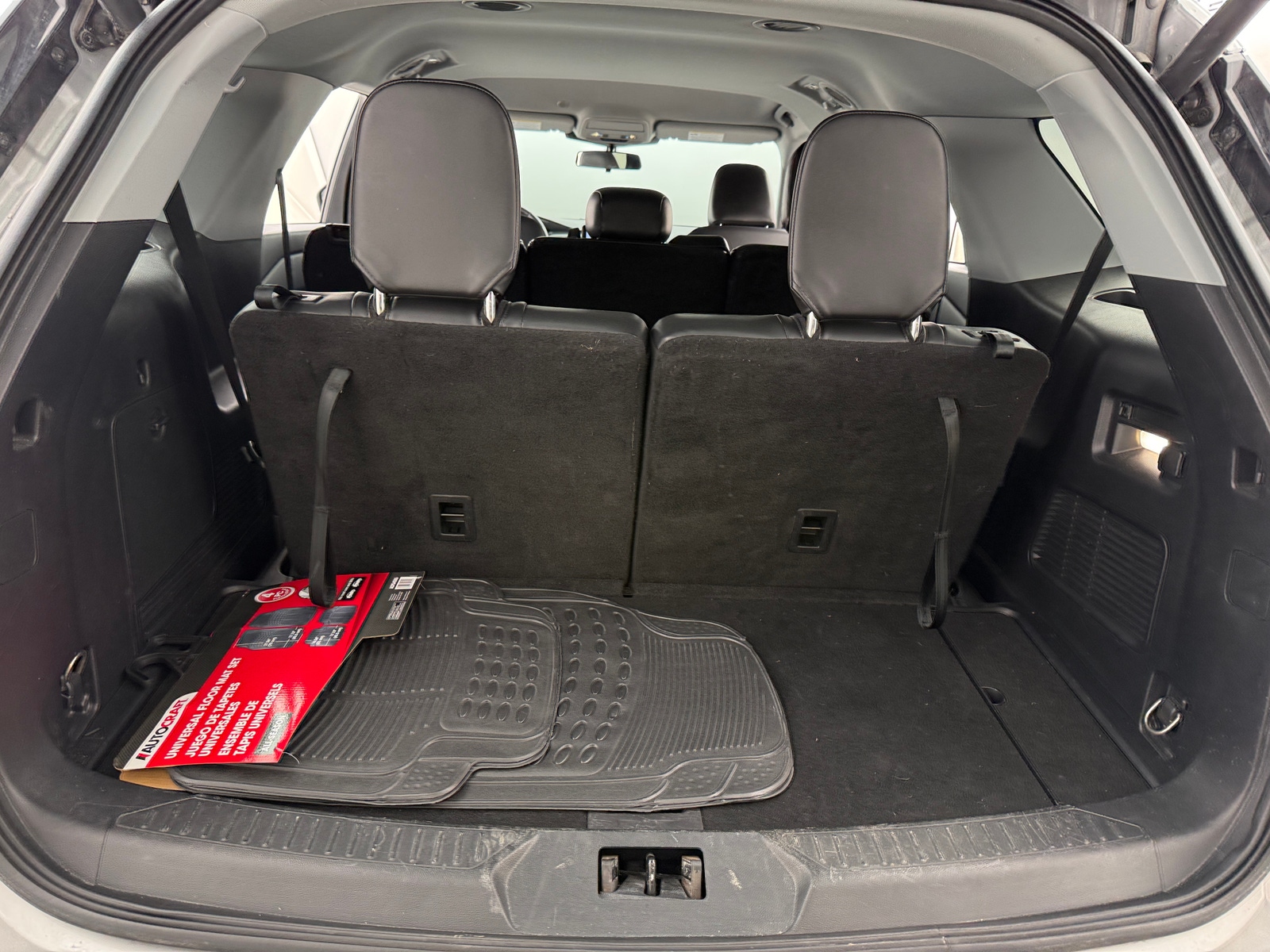 Thumbnail: 2022 Ford Explorer - 7