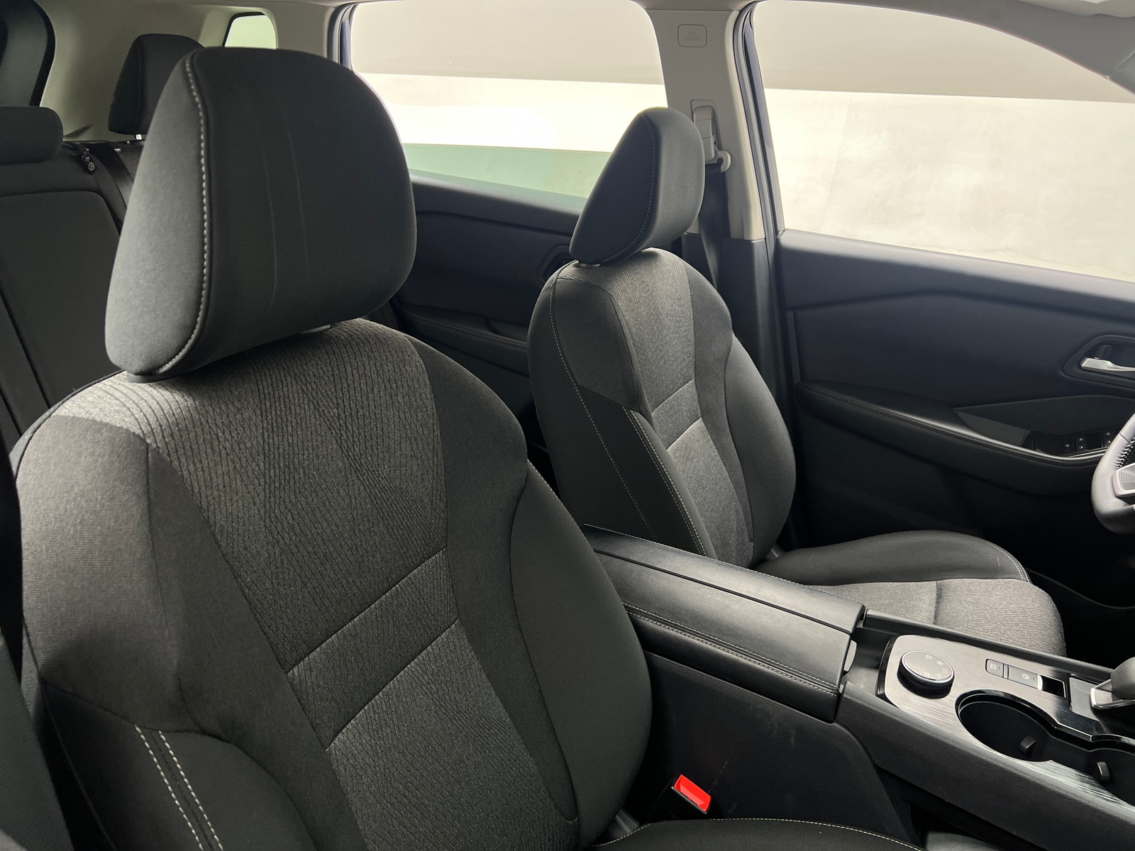 Thumbnail: 2025 Nissan Rogue - 2