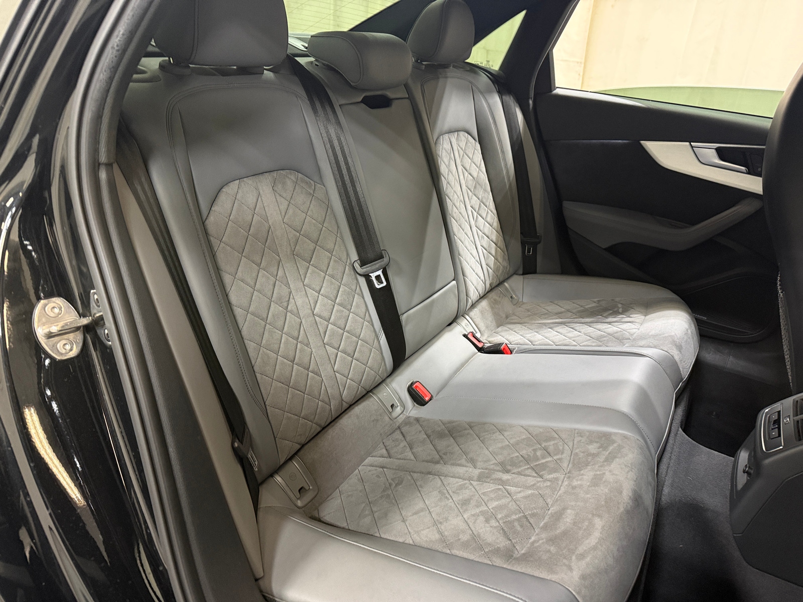 Thumbnail: 2019 Audi S4 - 6