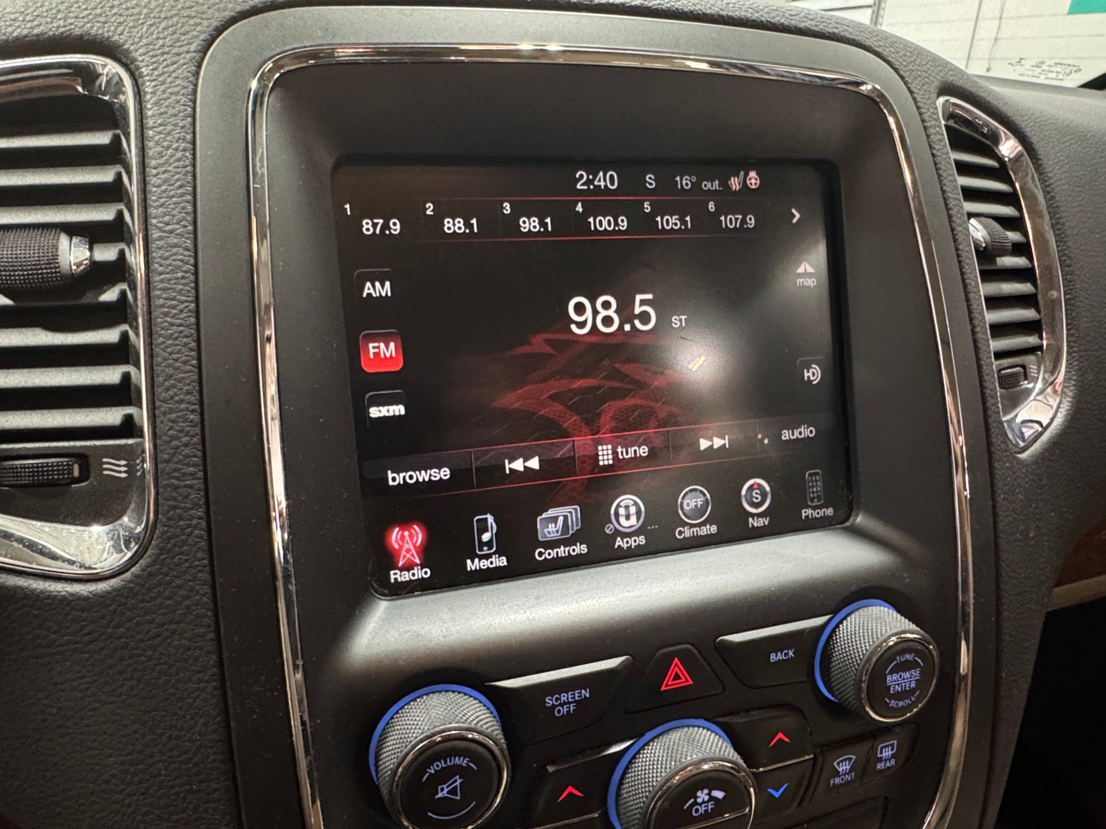 Thumbnail: 2015 Dodge Durango - 3