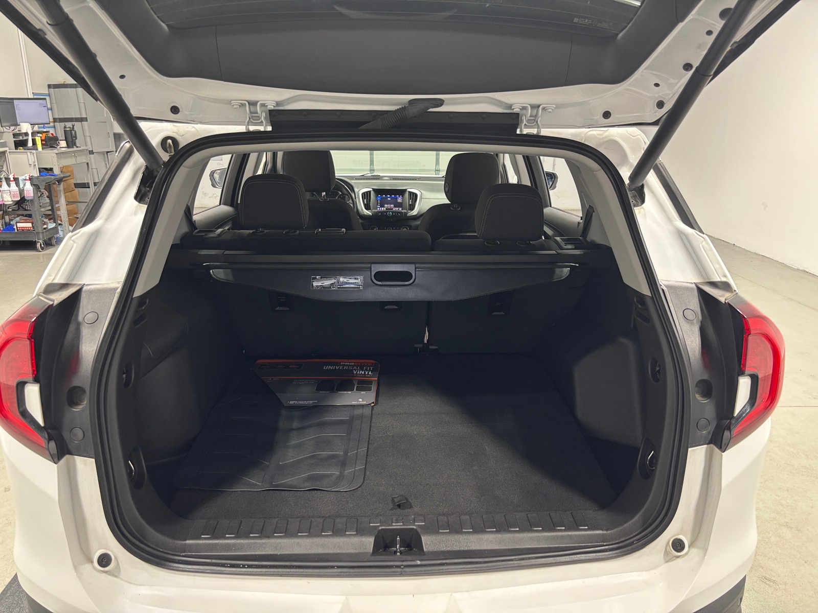 Thumbnail: 2023 GMC Terrain - 7