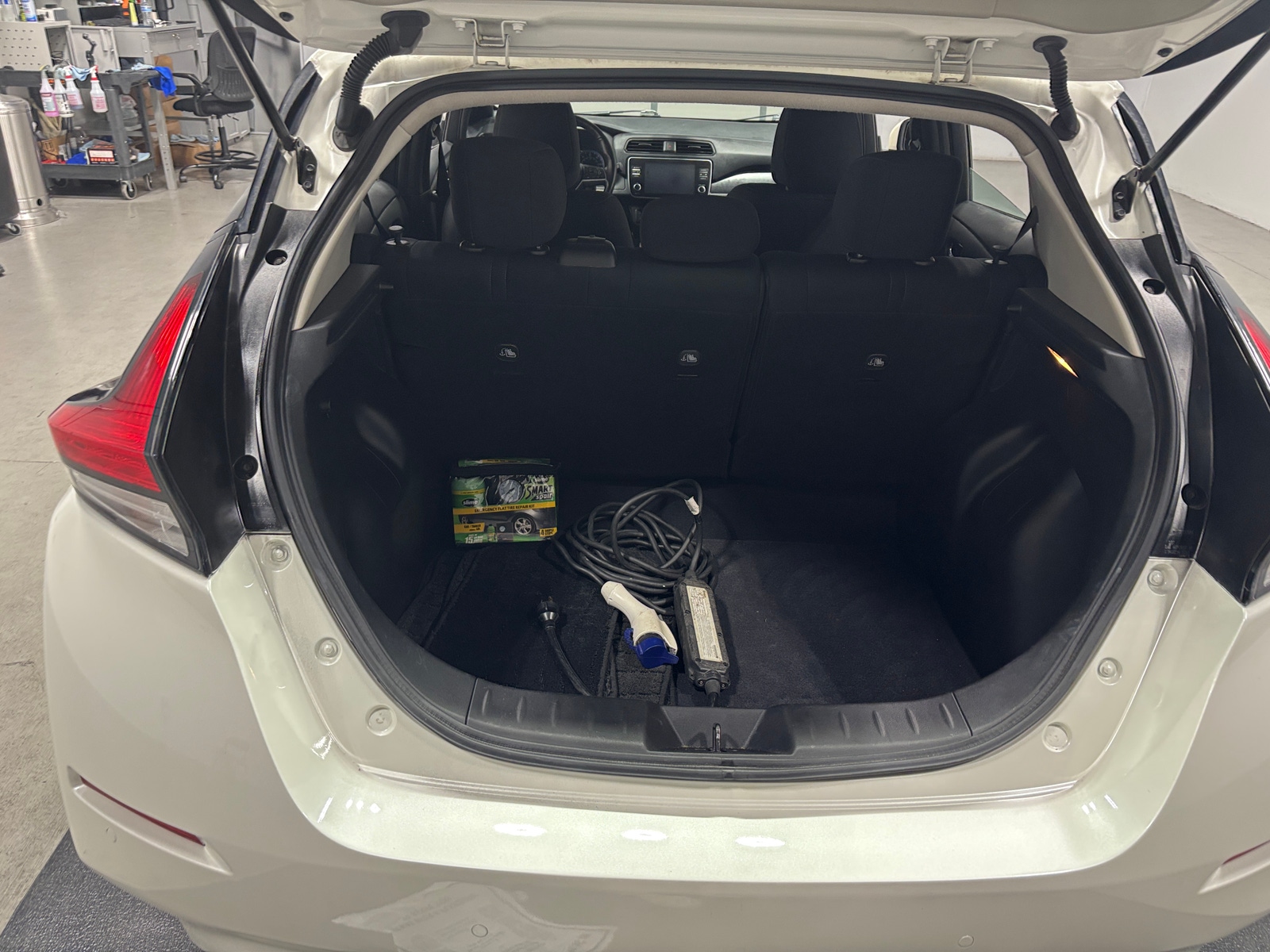 Thumbnail: 2022 Nissan Leaf - 7