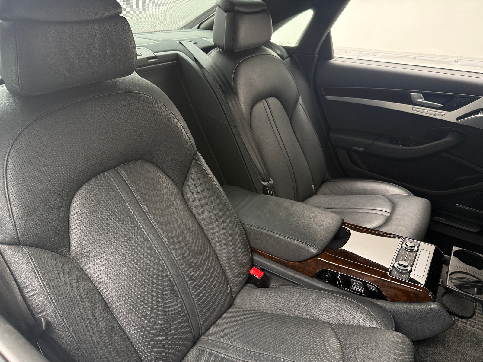 Thumbnail: 2014 Audi A8 - 5