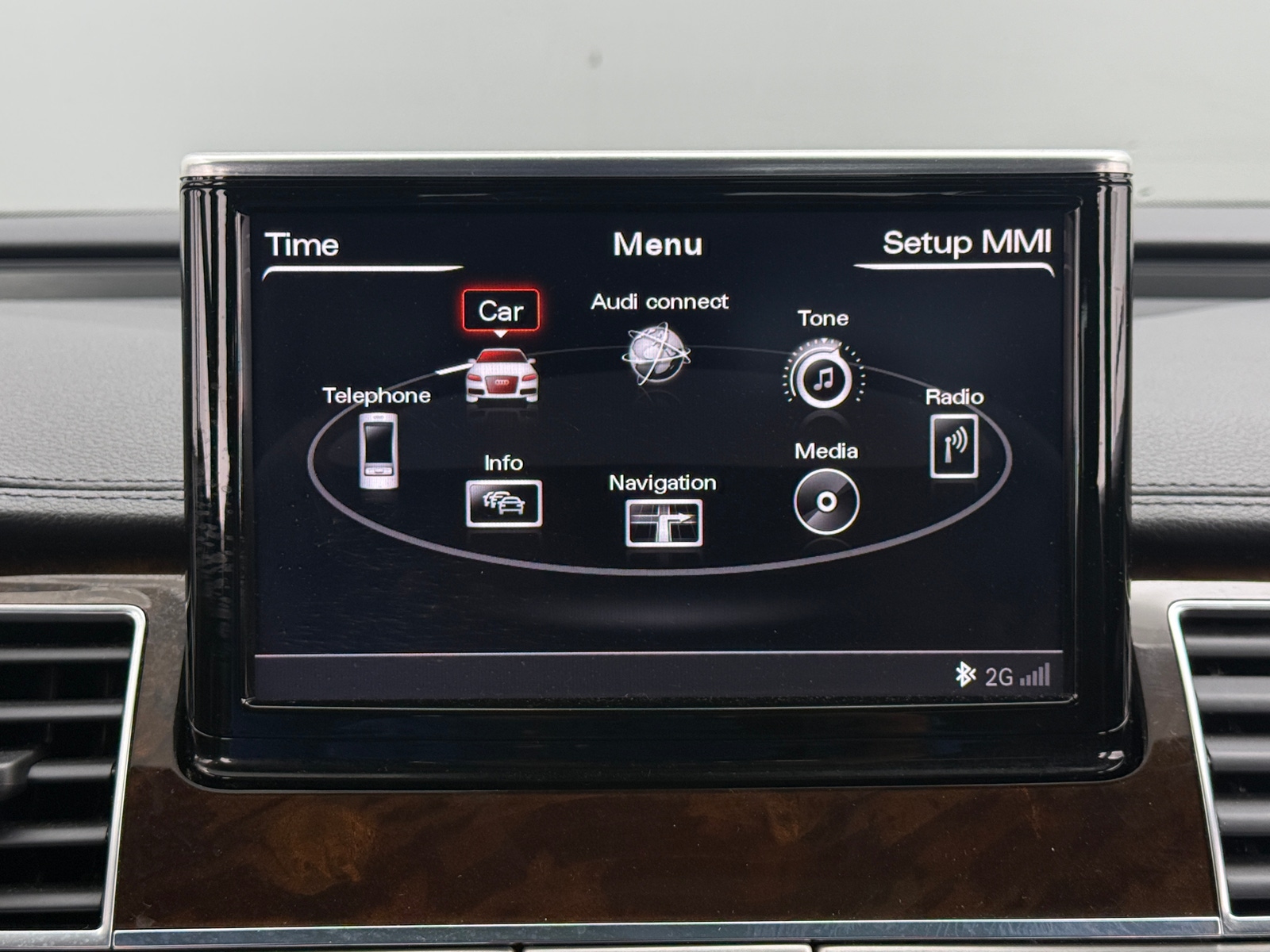 Thumbnail: 2014 Audi A8 - 3