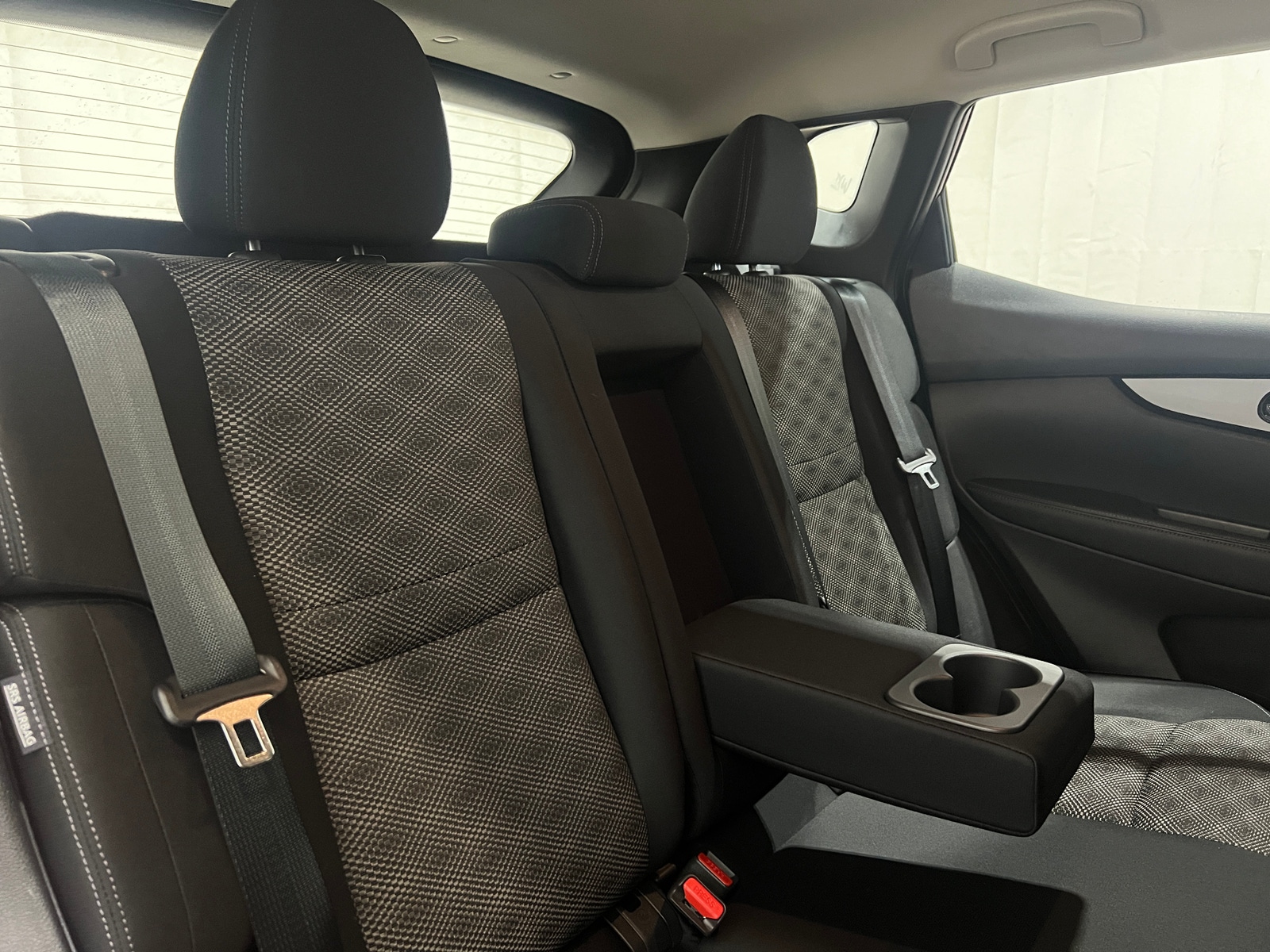 Thumbnail: 2020 Nissan Rogue Sport - 6