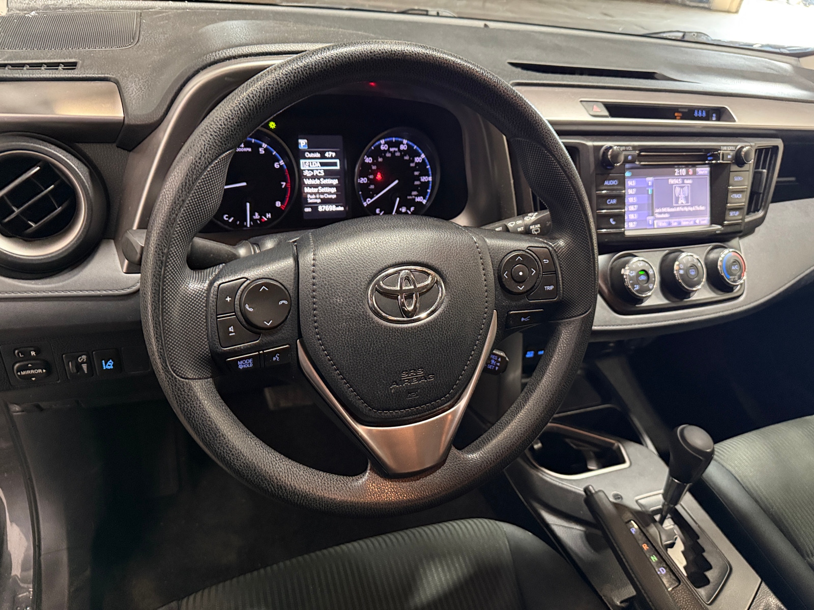 Thumbnail: 2018 Toyota RAV4 - 5