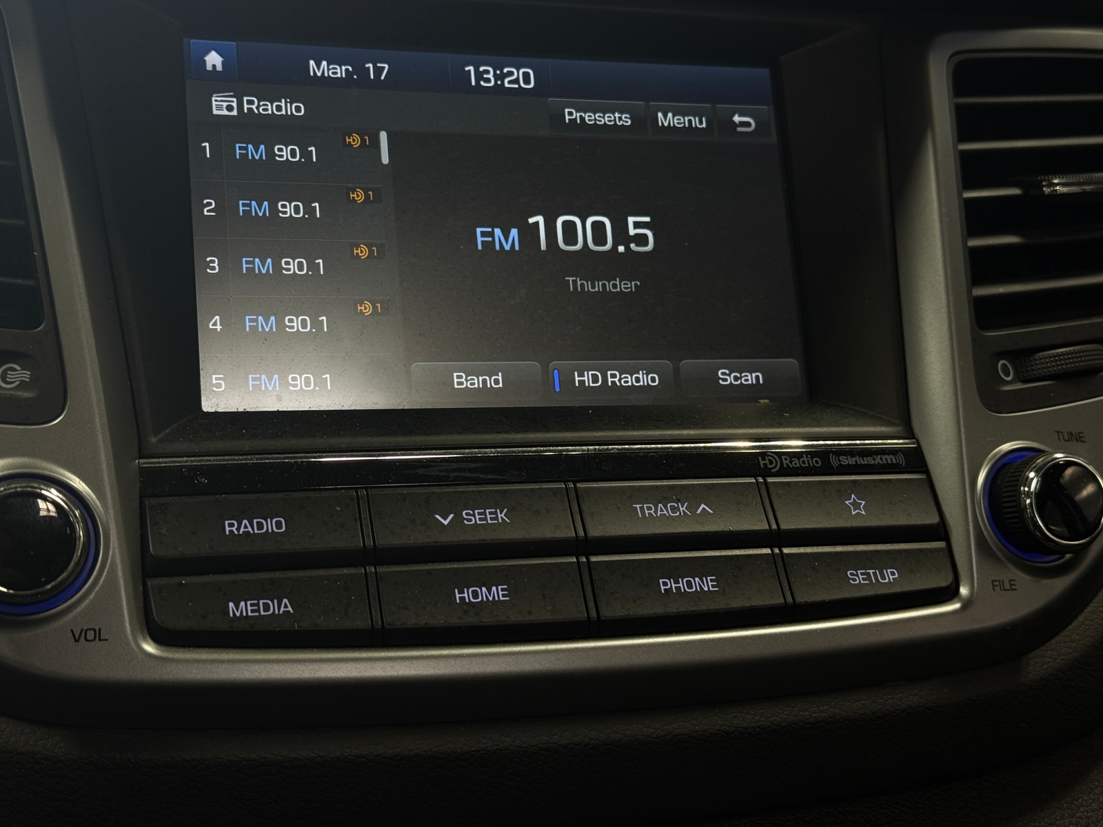 Thumbnail: 2018 Hyundai Tucson - 4