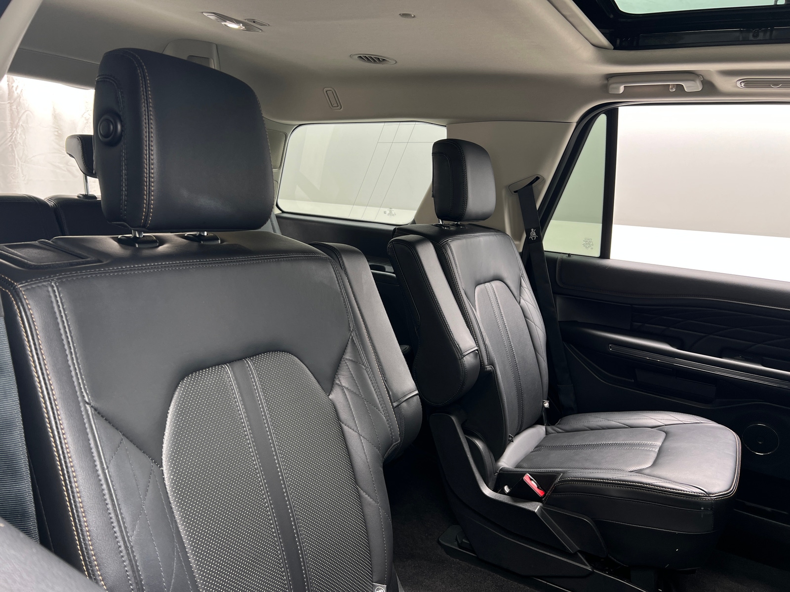 Thumbnail: 2019 Ford Expedition - 5