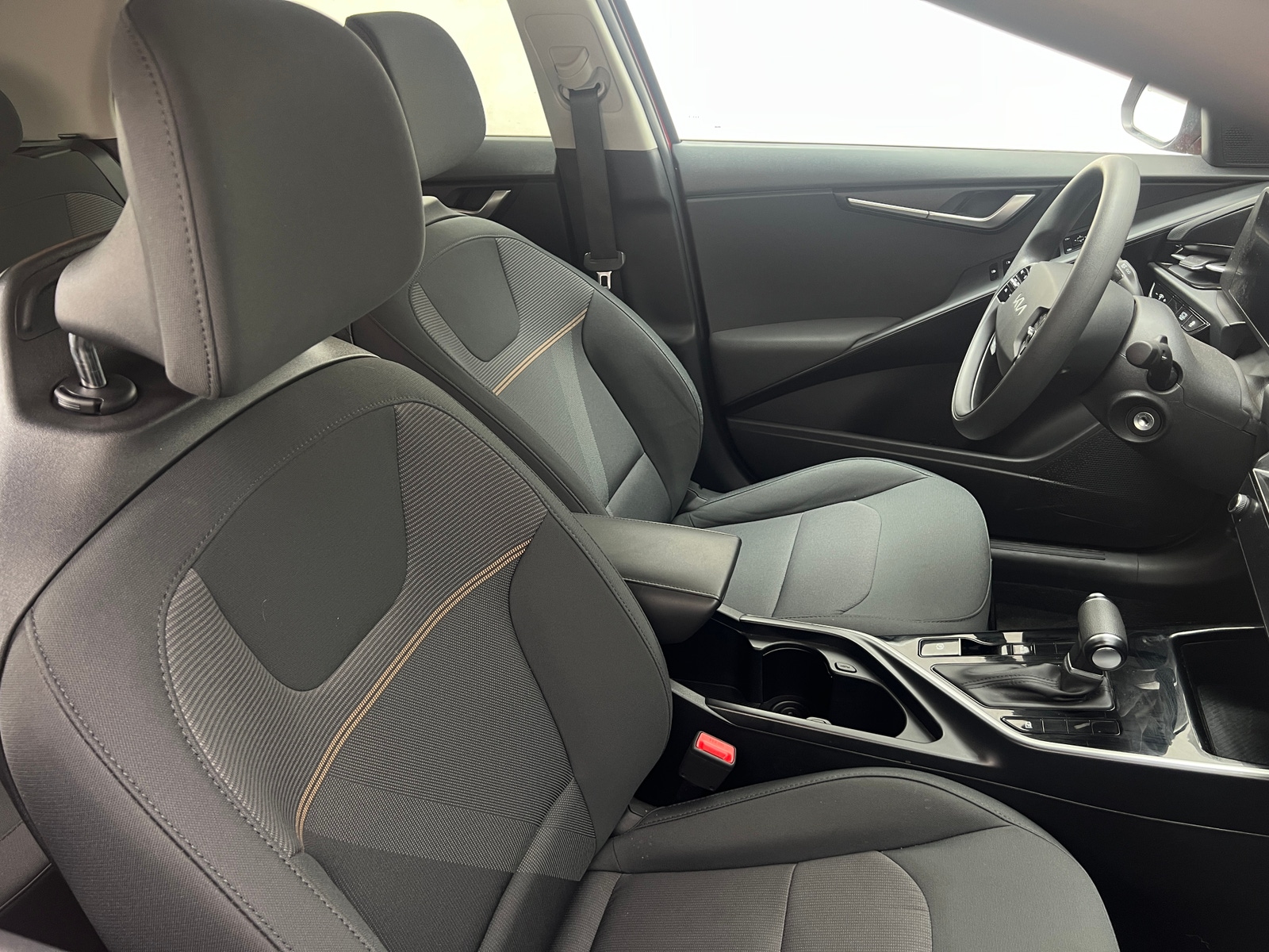 Thumbnail: 2024 Kia Niro - 2