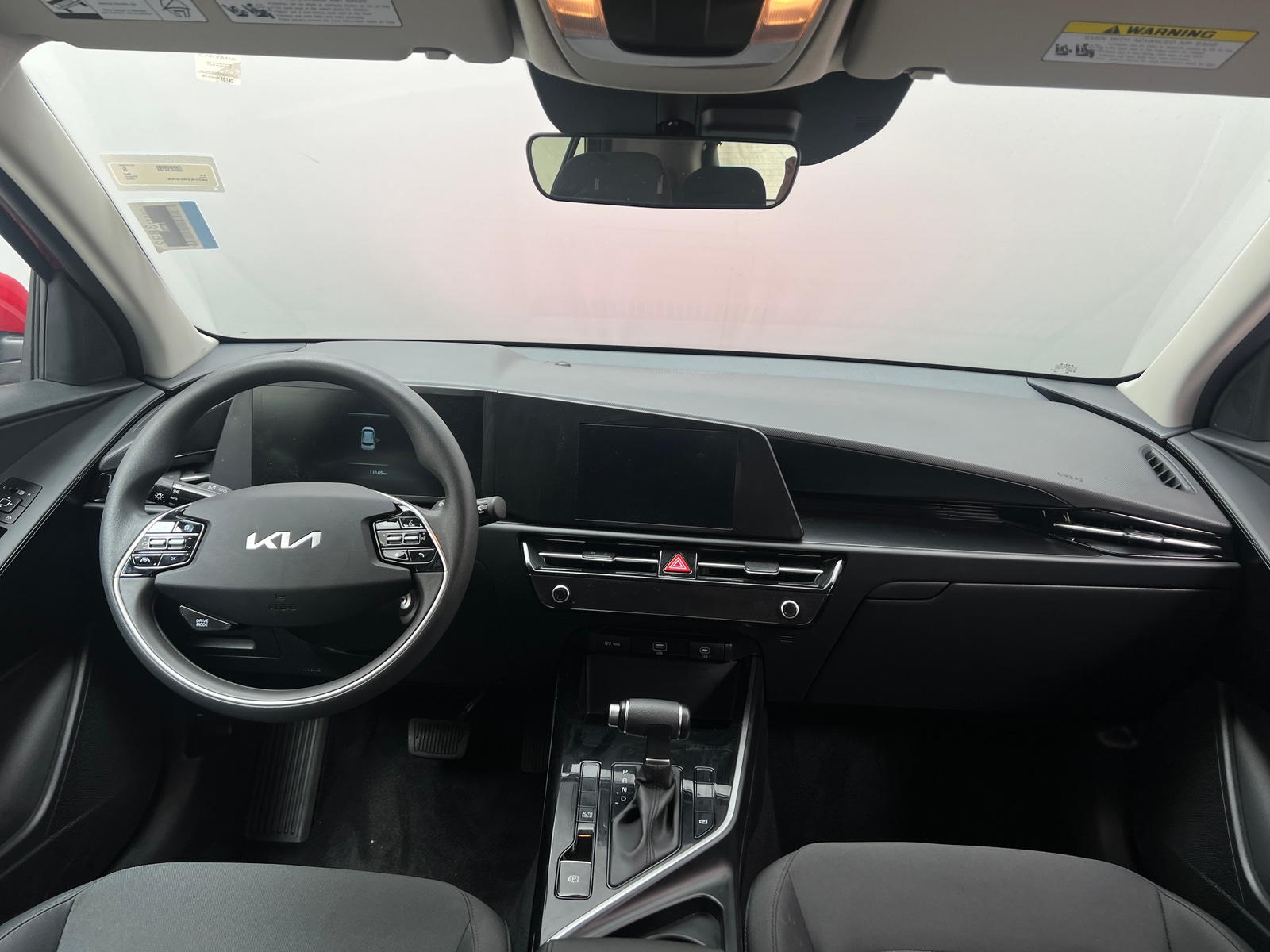 Thumbnail: 2024 Kia Niro - 3