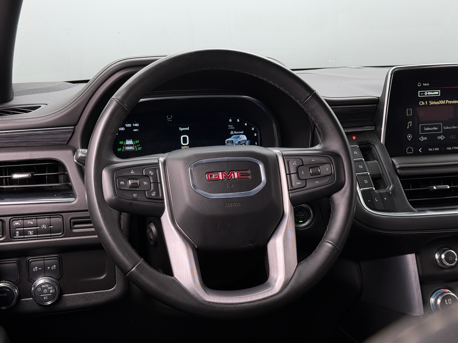 Thumbnail: 2024 GMC Yukon XL - 4