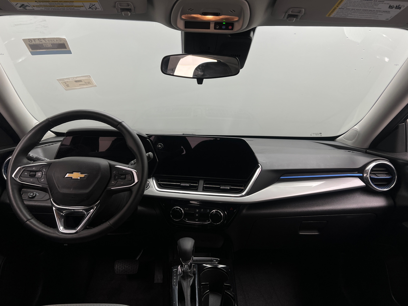 Thumbnail: 2025 Chevrolet Trax - 3