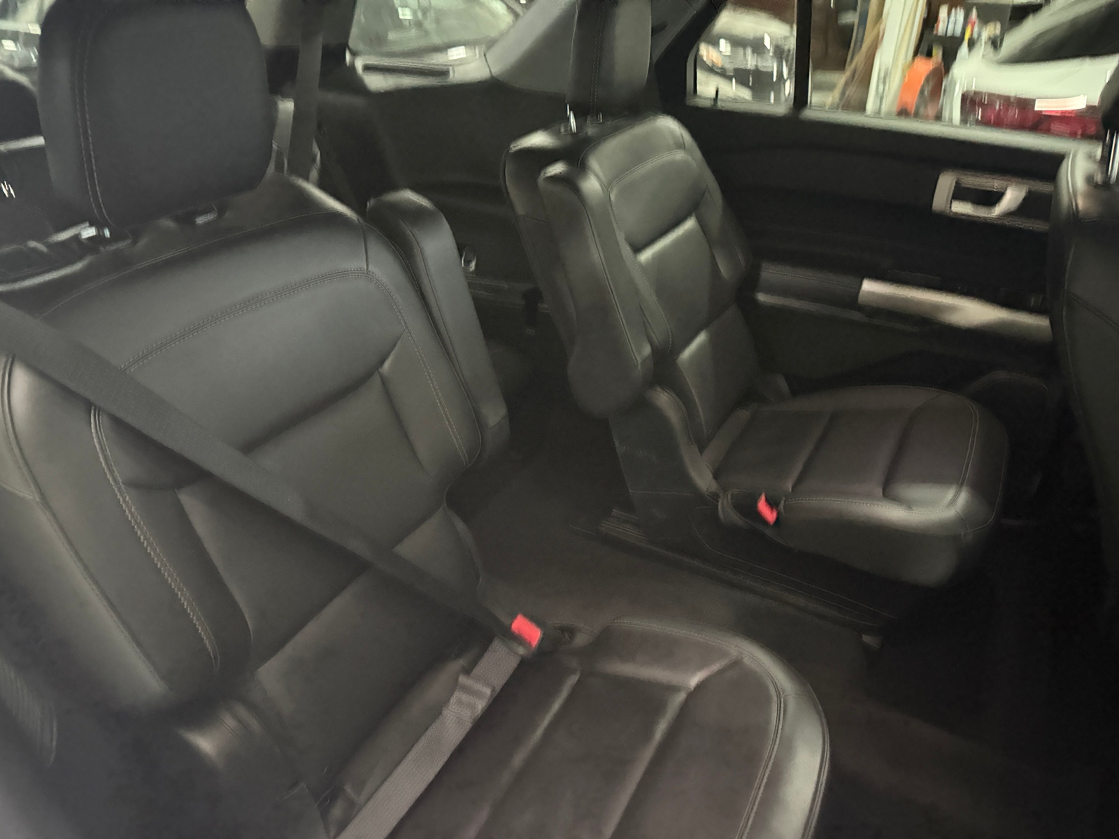 Thumbnail: 2022 Ford Explorer - 6