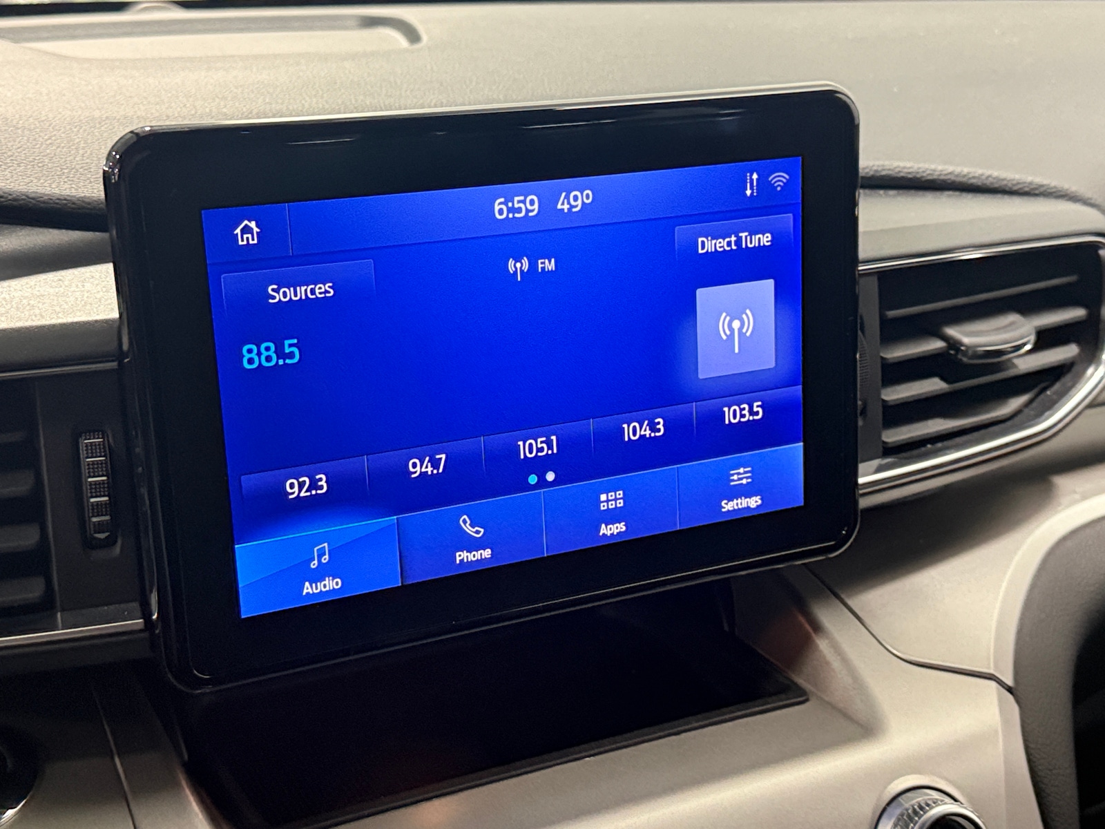 Thumbnail: 2022 Ford Explorer - 4