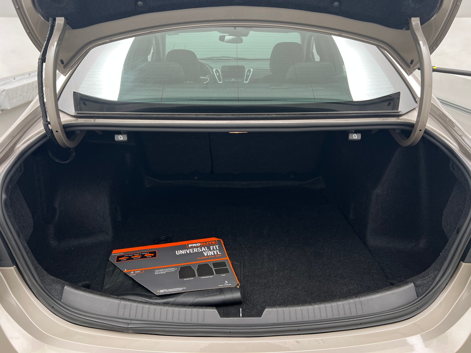 Thumbnail: 2024 Chevrolet Malibu - 7