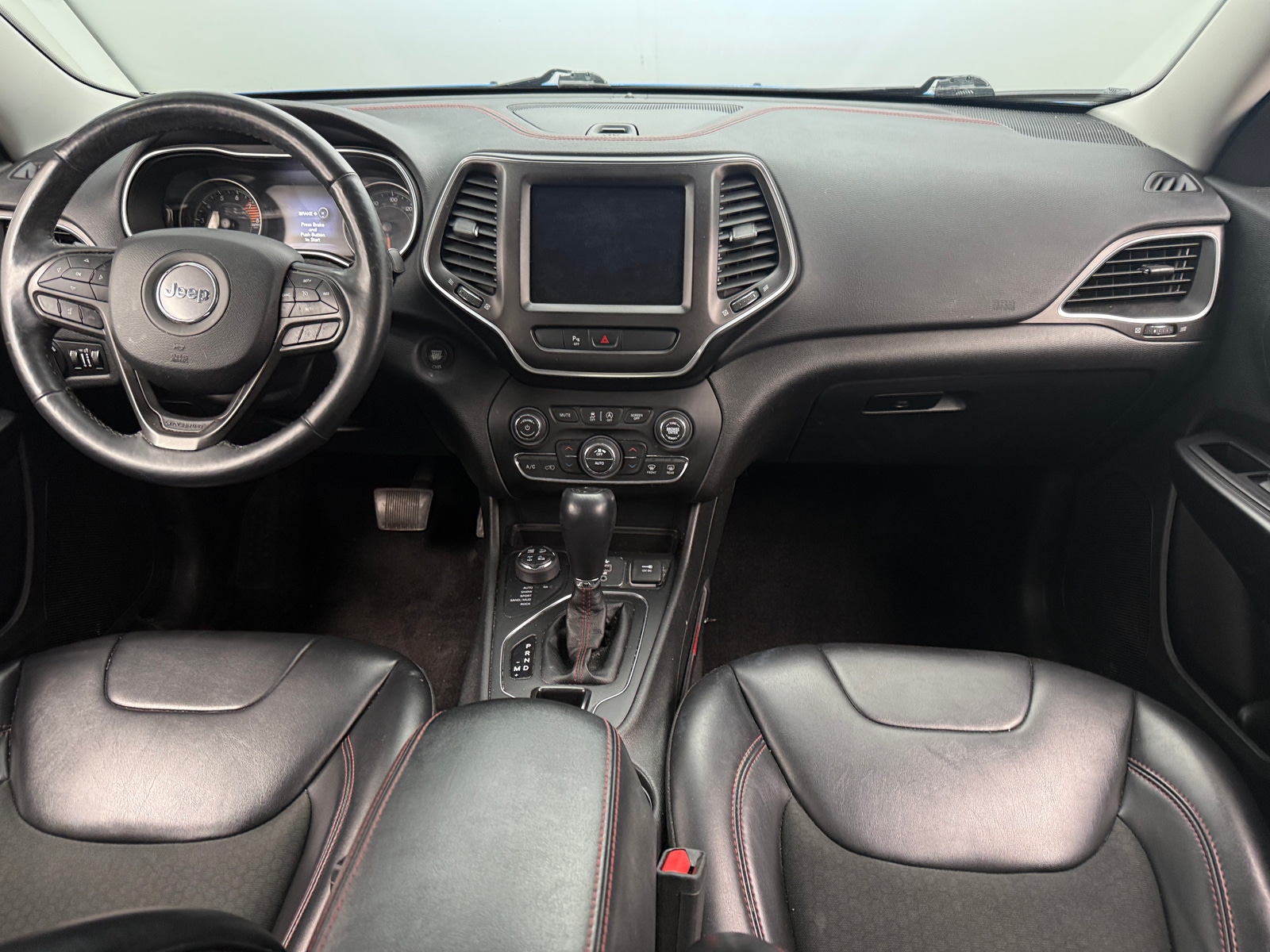 Thumbnail: 2019 Jeep Cherokee - 3