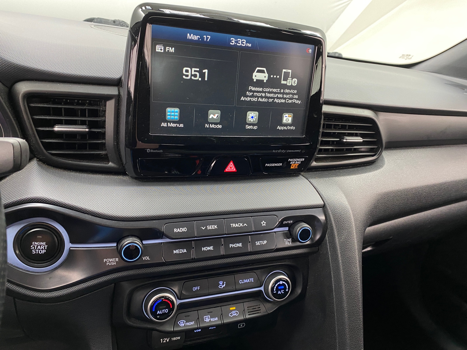 Thumbnail: 2020 Hyundai Veloster - 4