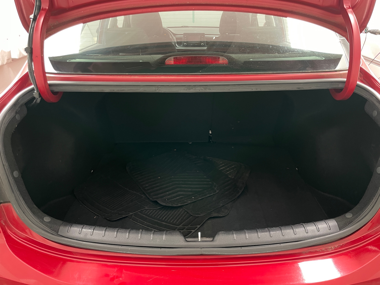 Thumbnail: 2019 Kia Rio - 7