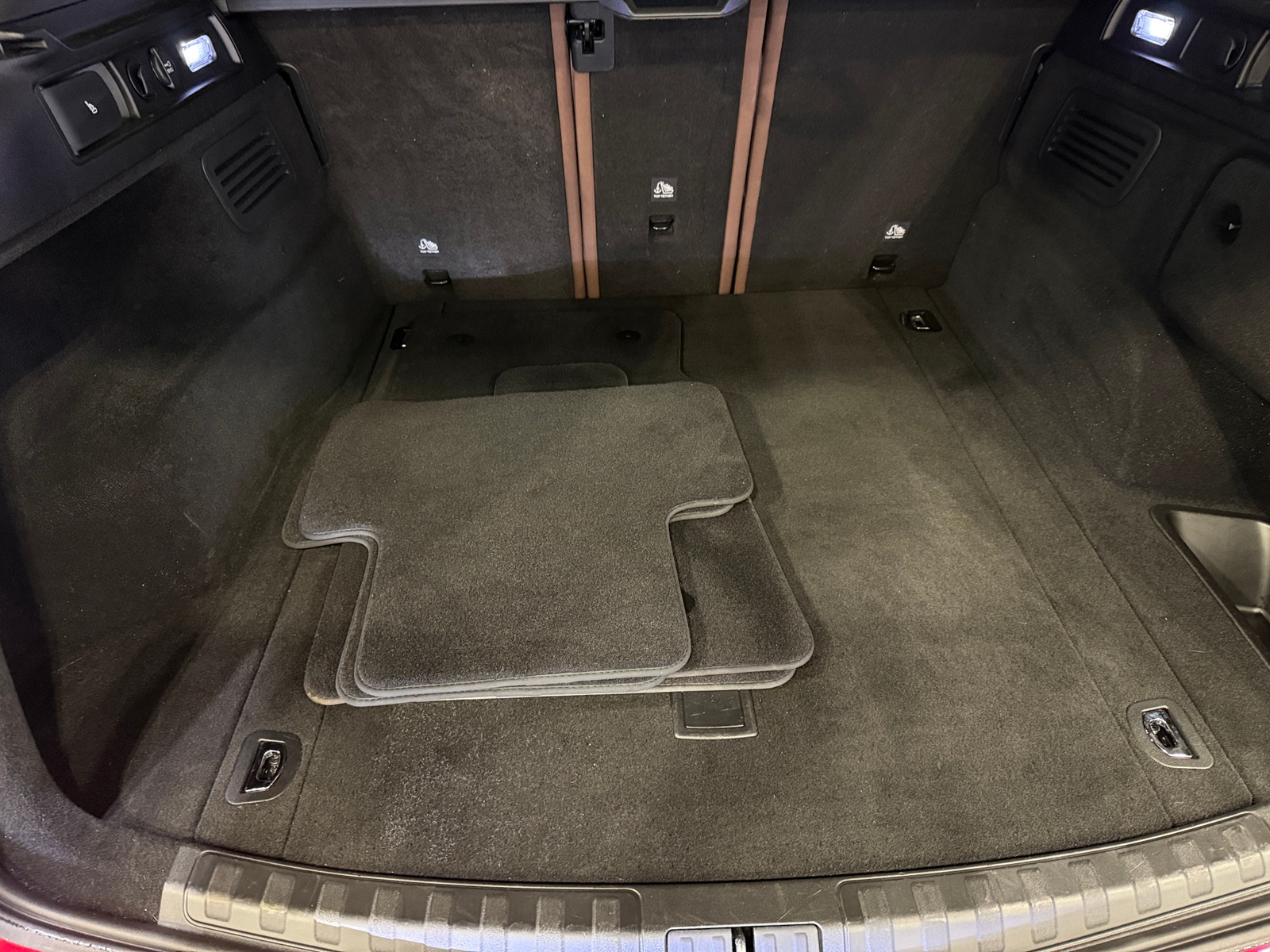 Thumbnail: 2022 Alfa Romeo Stelvio - 6