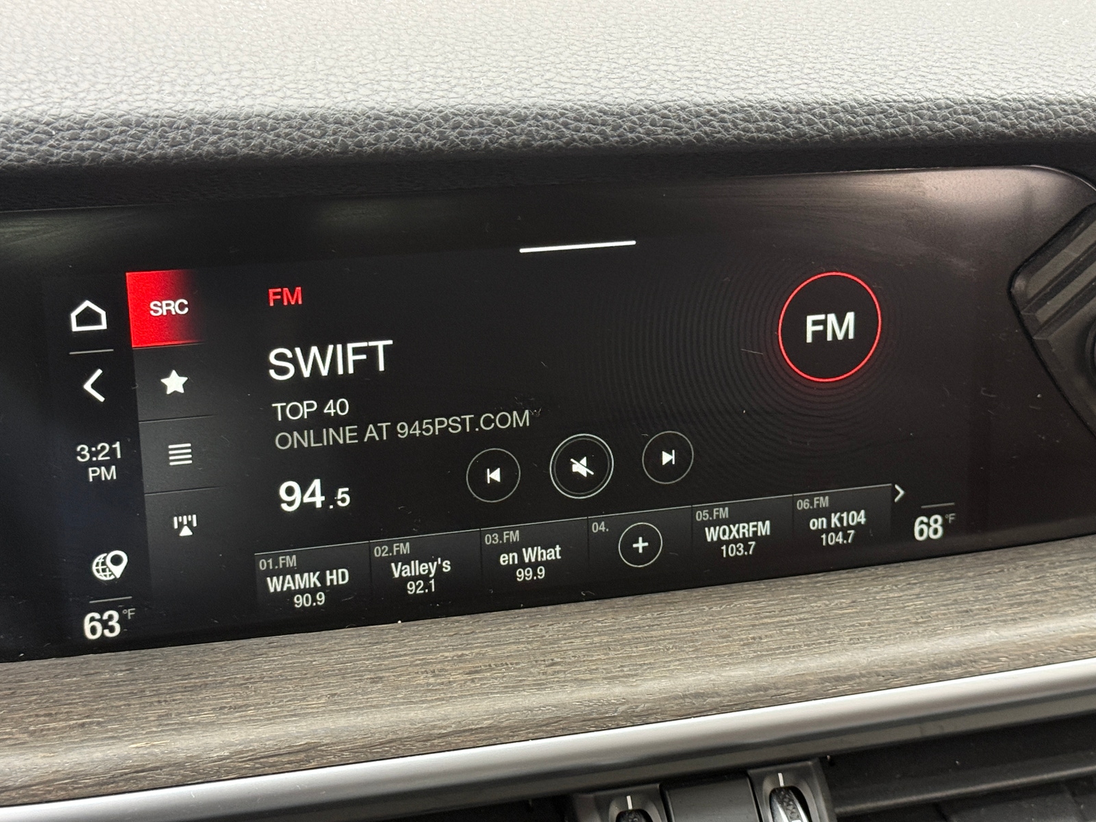 Thumbnail: 2022 Alfa Romeo Stelvio - 3