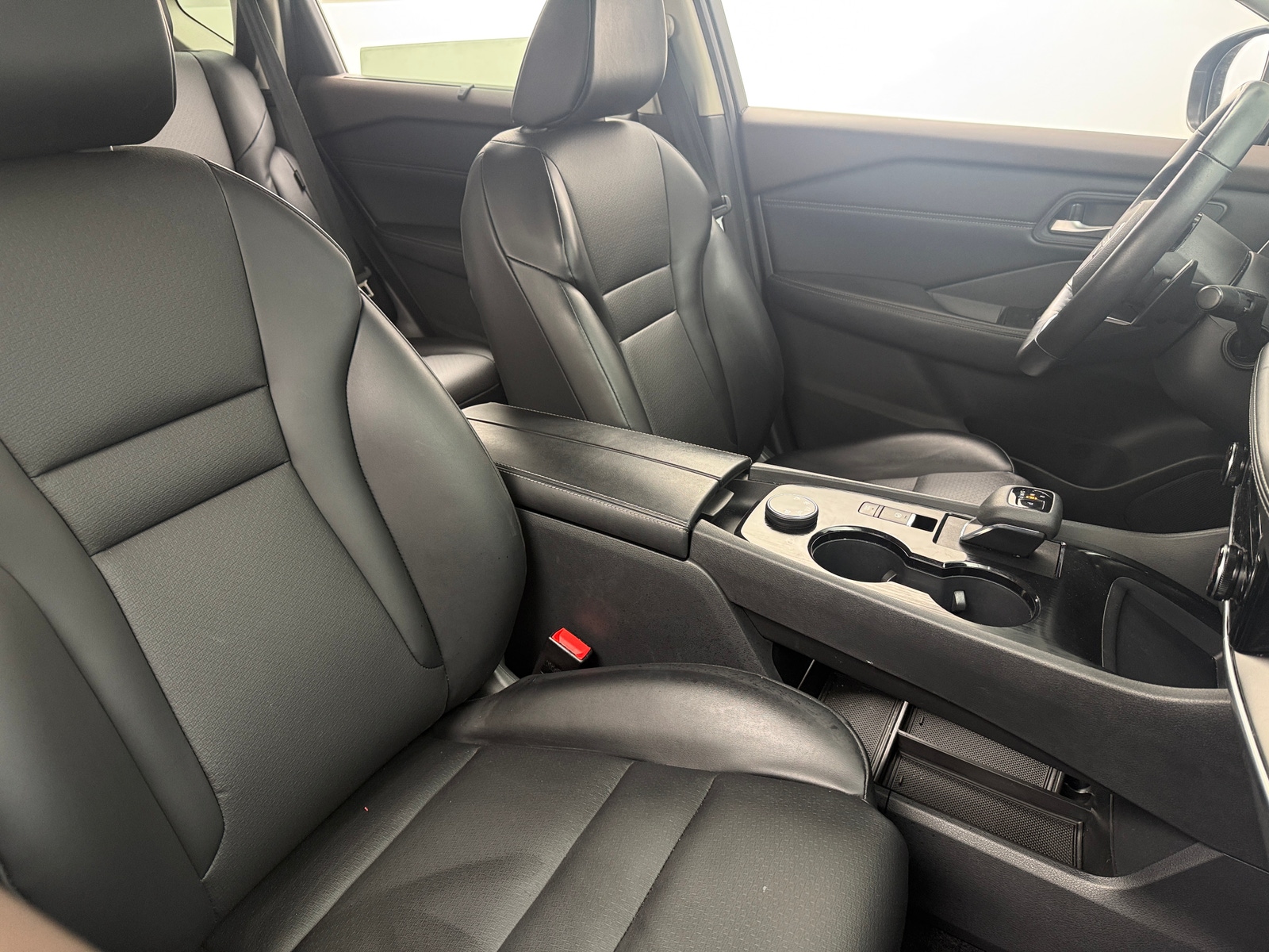 Thumbnail: 2023 Nissan Rogue - 2