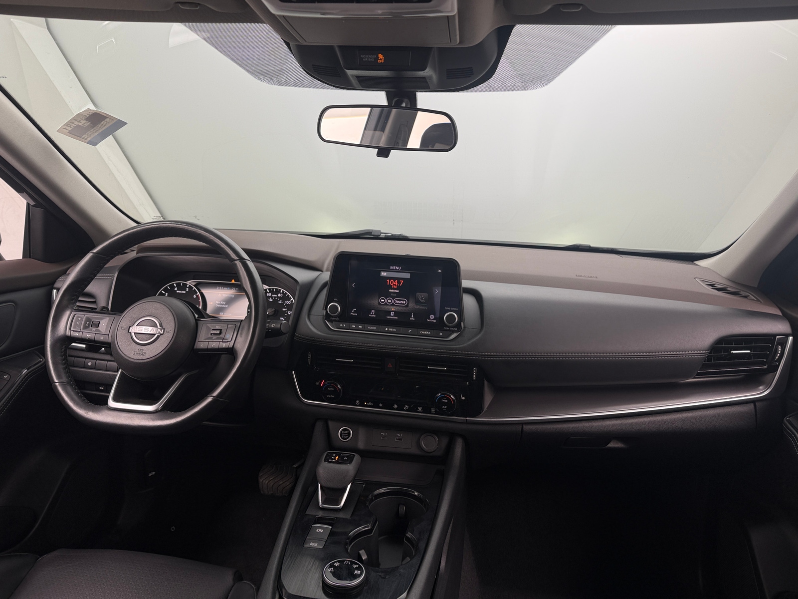 Thumbnail: 2023 Nissan Rogue - 3