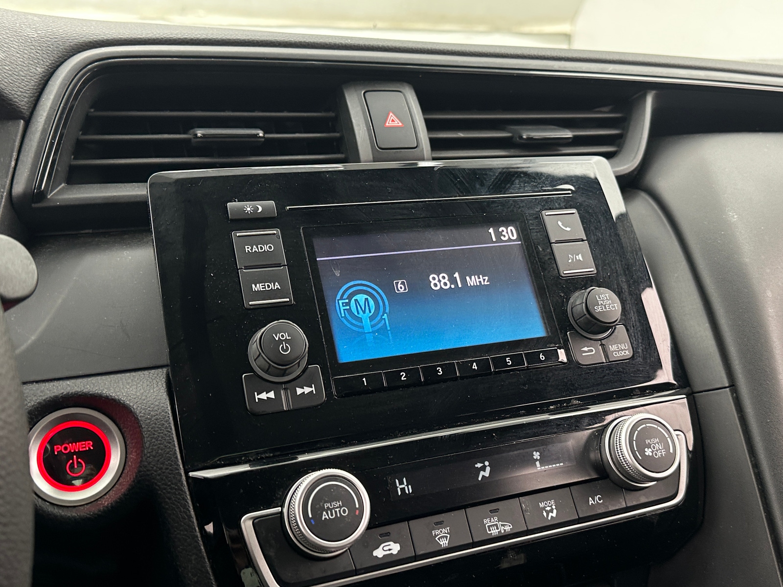 Thumbnail: 2019 Honda Insight - 4