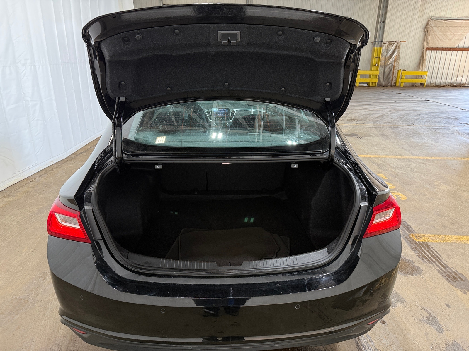 Thumbnail: 2024 Chevrolet Malibu - 7