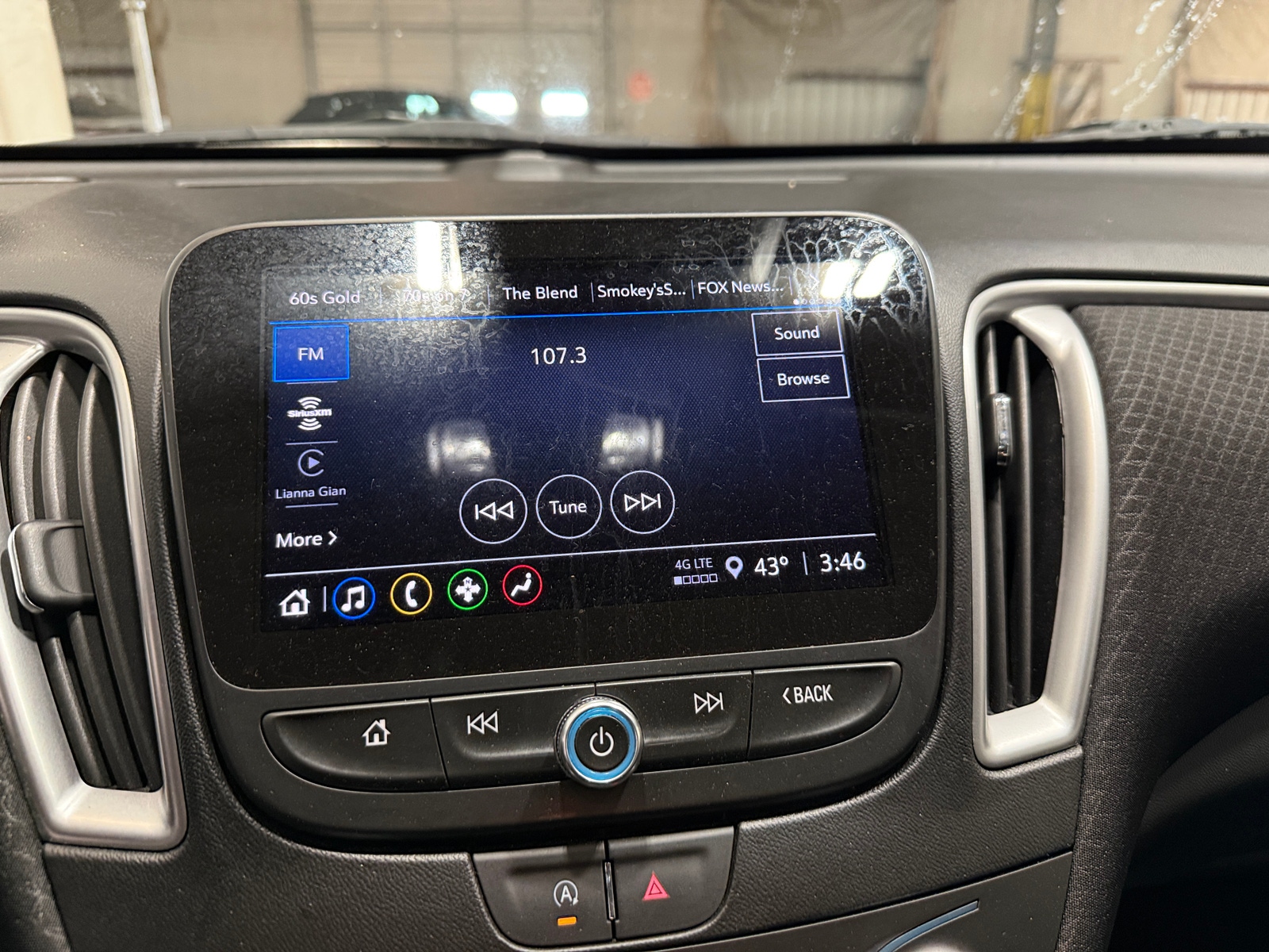 Thumbnail: 2024 Chevrolet Malibu - 4