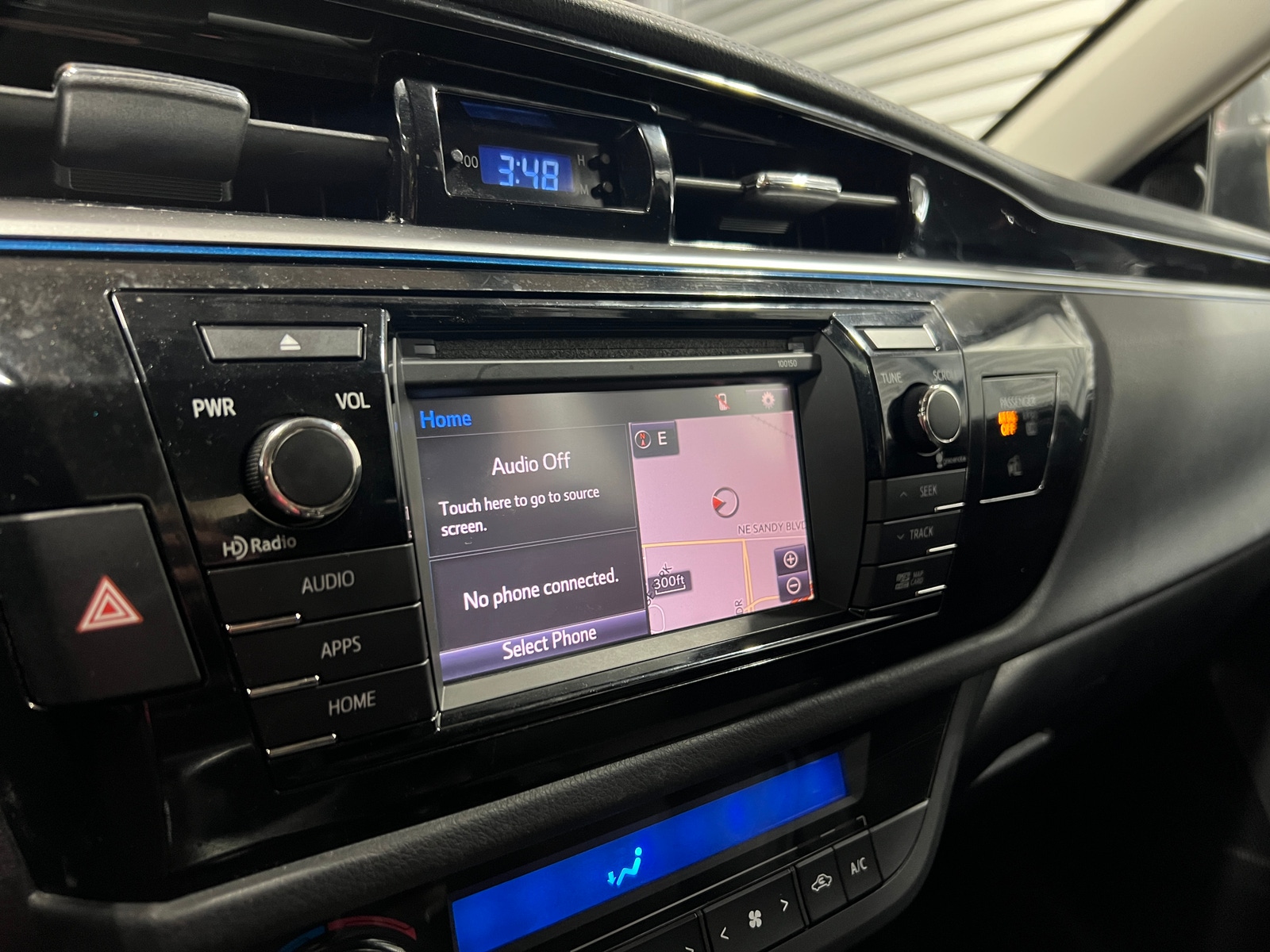 Thumbnail: 2014 Toyota Corolla - 4