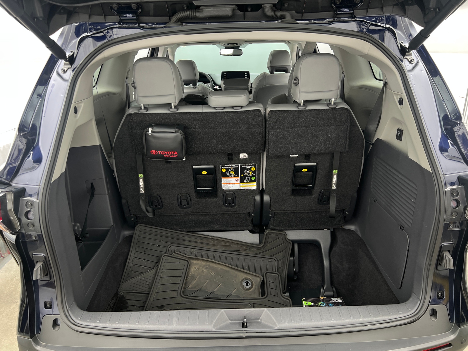 Thumbnail: 2024 Toyota Sienna - 6