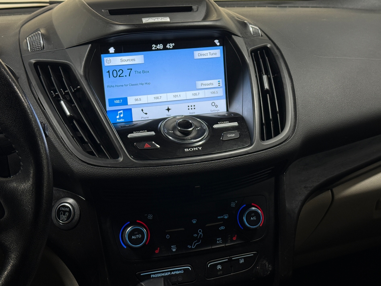 Thumbnail: 2017 Ford Escape - 3