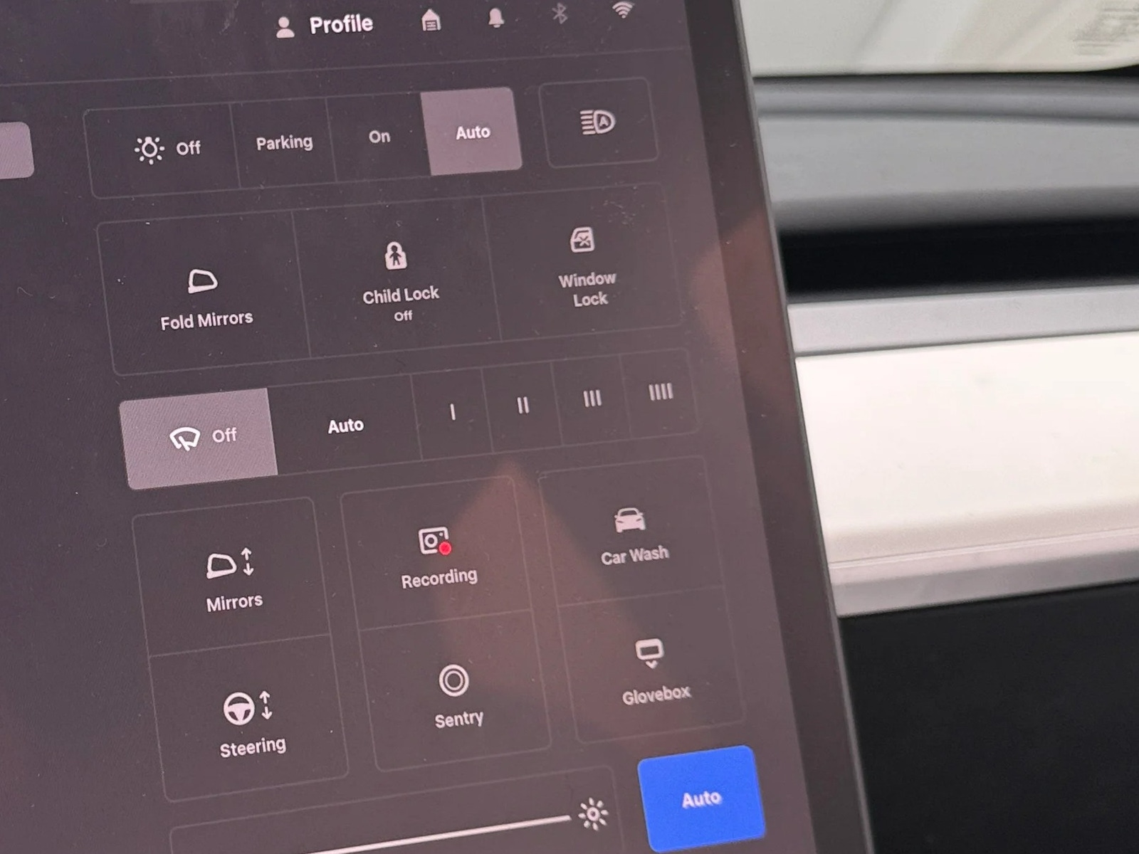 Thumbnail: 2023 Tesla Model Y - 3