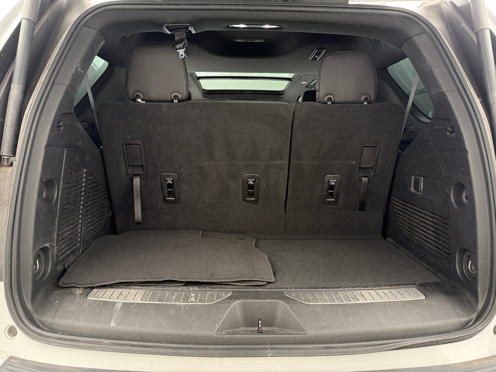 Thumbnail: 2023 Chevrolet Tahoe - 6