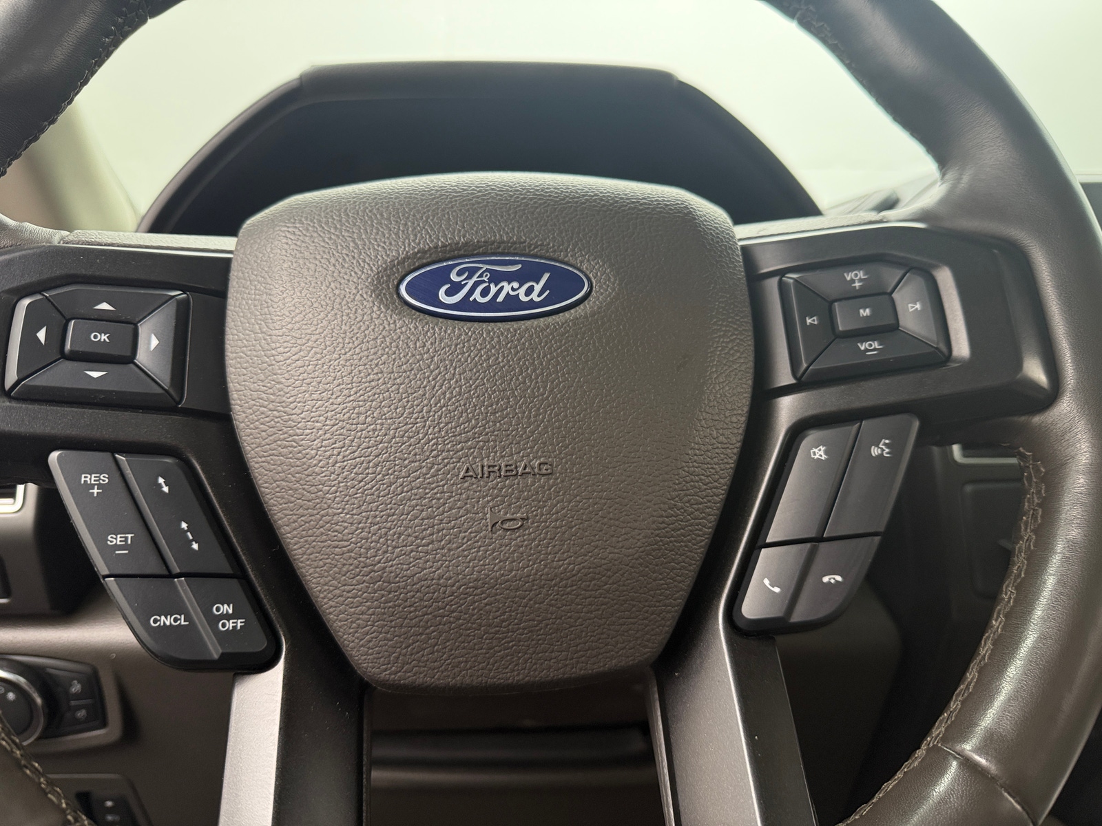 Thumbnail: 2019 Ford Expedition - 4