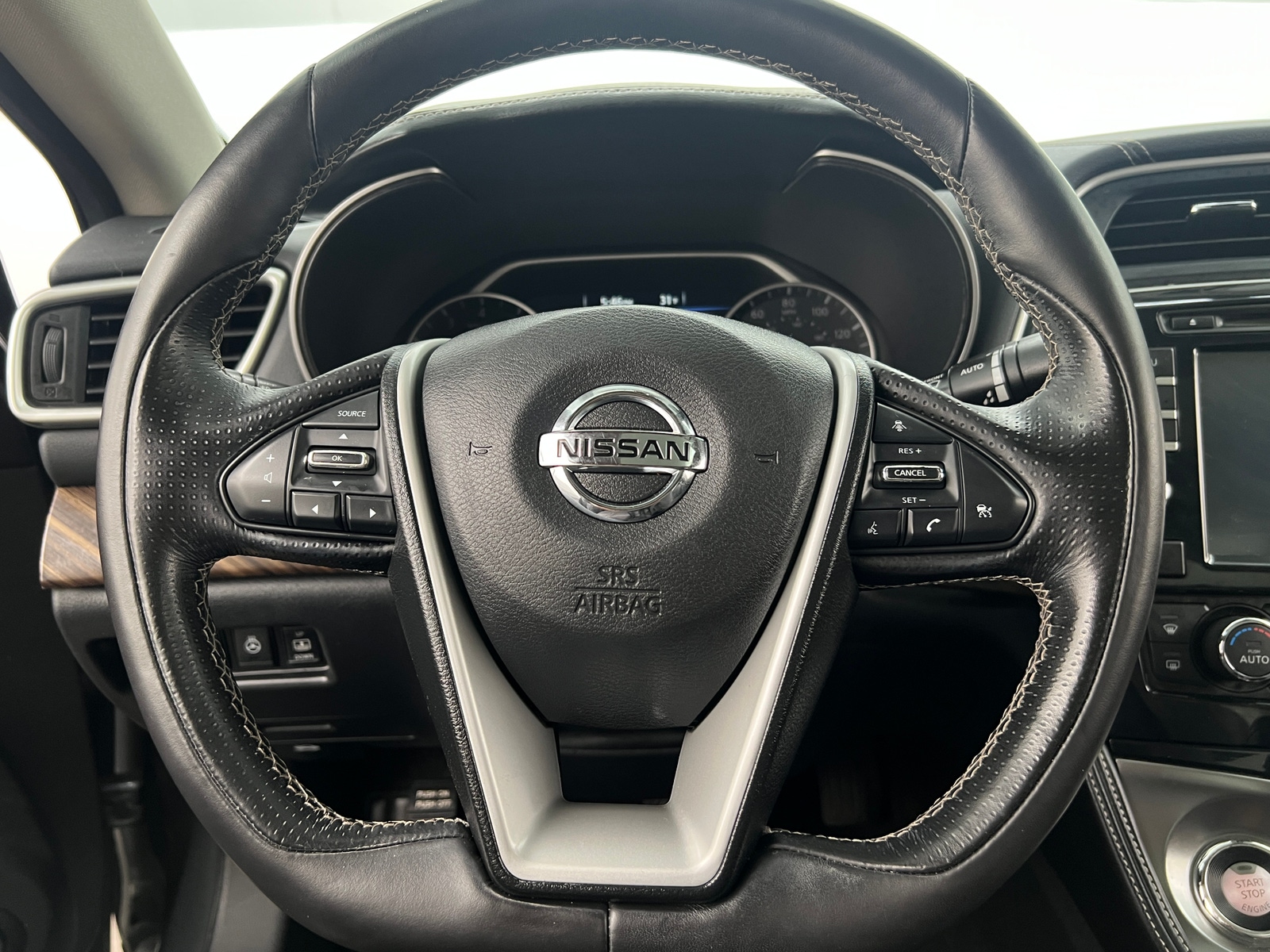 Thumbnail: 2017 Nissan Maxima - 4