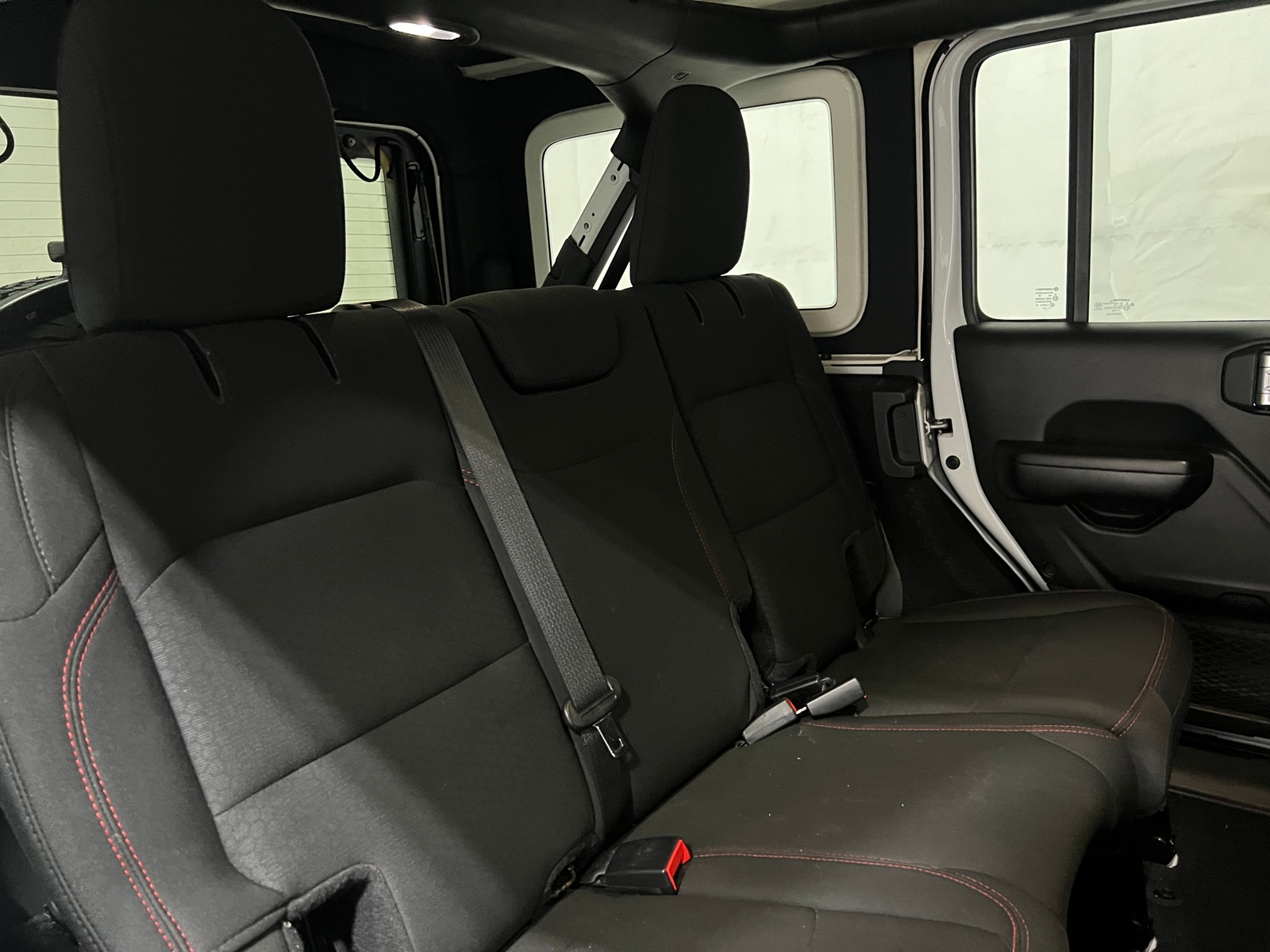 Thumbnail: 2019 Jeep Wrangler - 6