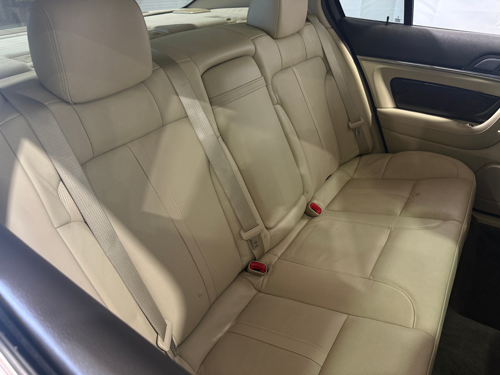 Thumbnail: 2013 Lincoln MKS - 5