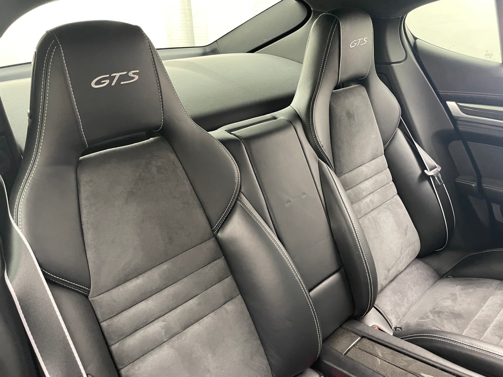 Thumbnail: 2016 Porsche Panamera - 5