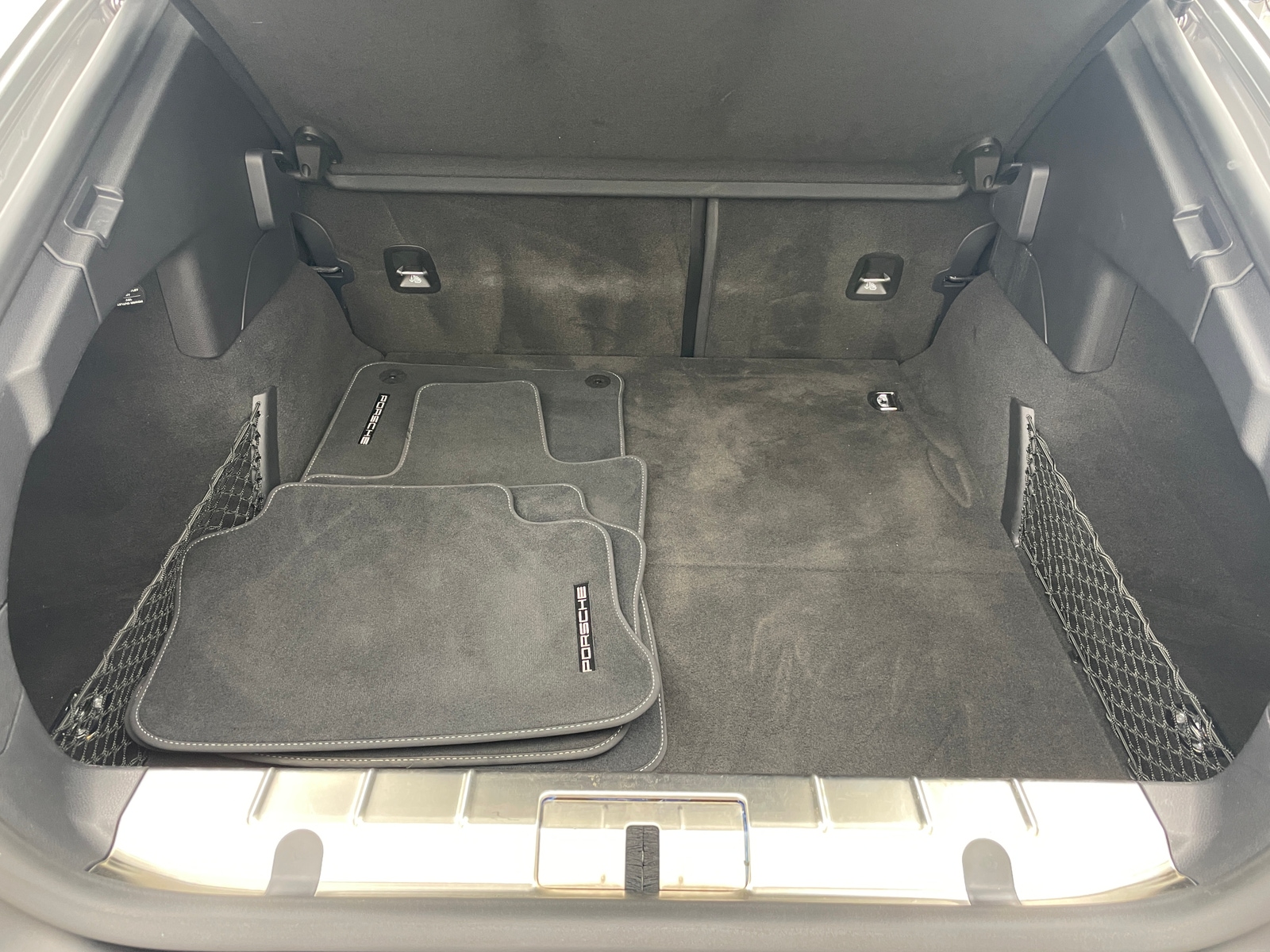 Thumbnail: 2016 Porsche Panamera - 6