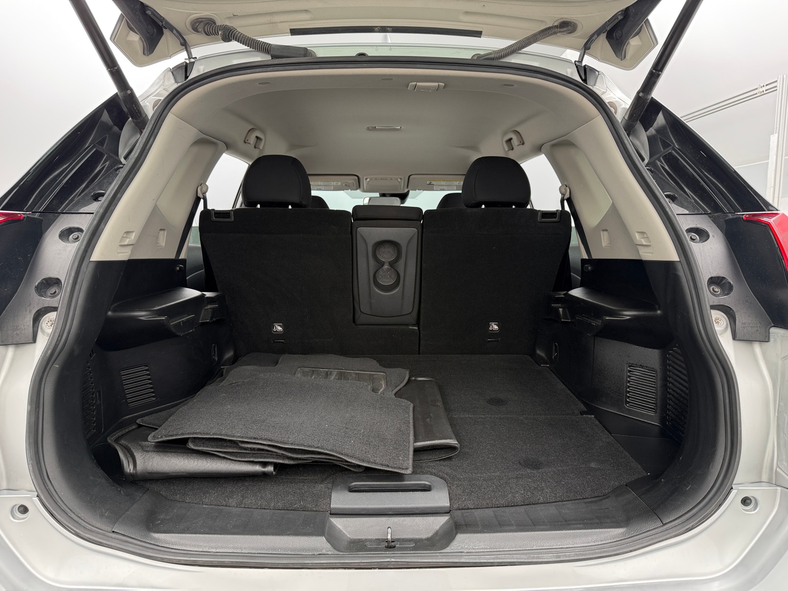 Thumbnail: 2019 Nissan Rogue - 7