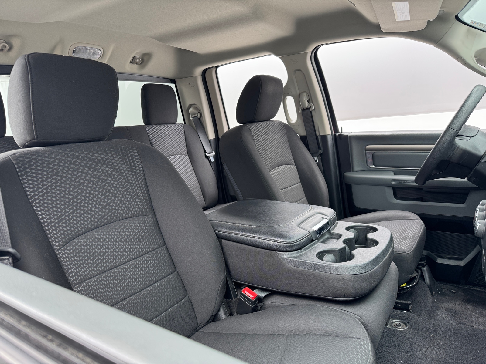 Thumbnail: 2020 RAM 1500 Classic - 2