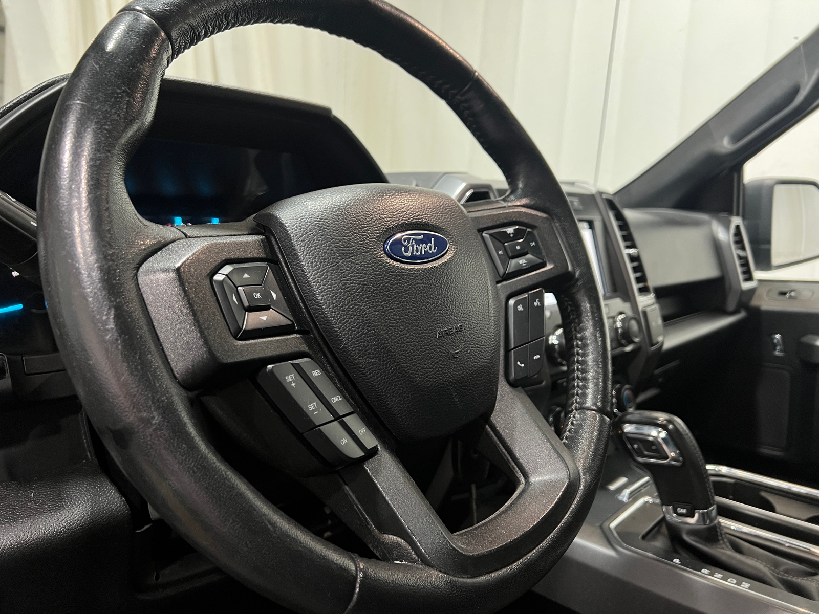 Thumbnail: 2018 Ford Econoline - 5