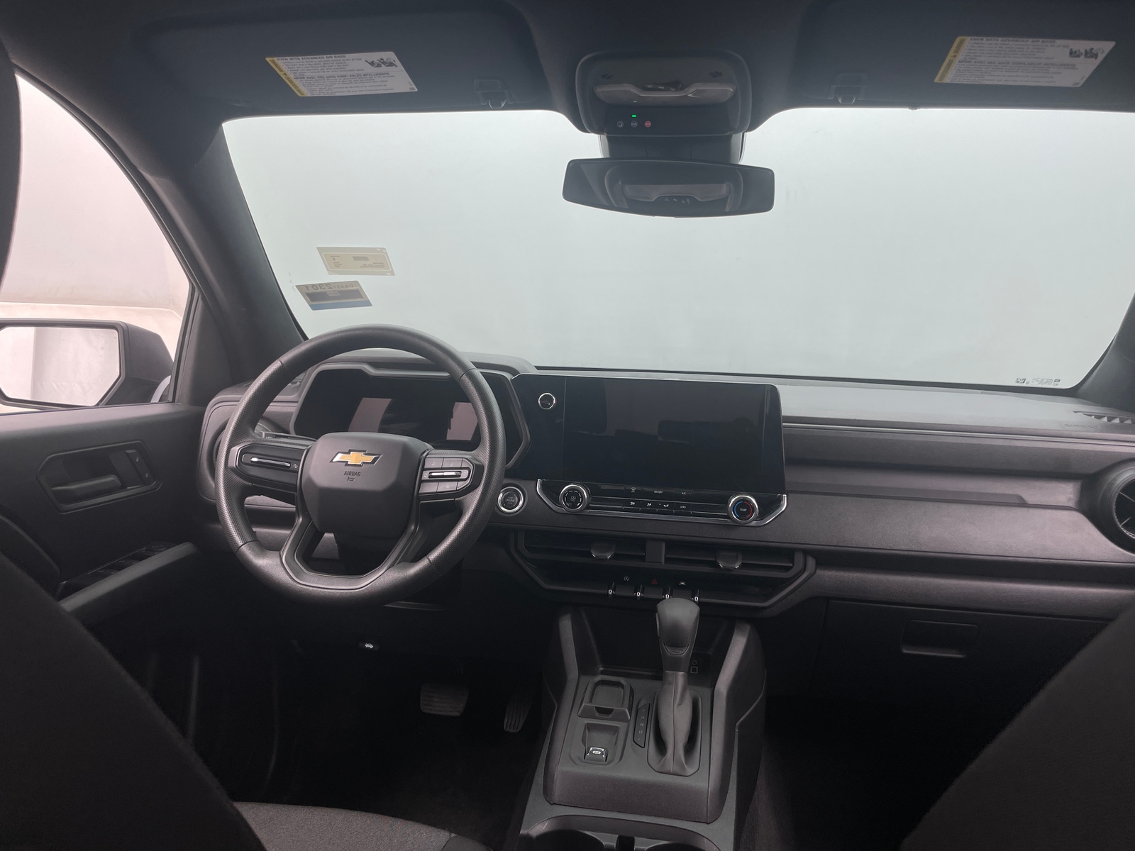 Thumbnail: 2024 Chevrolet Colorado - 3