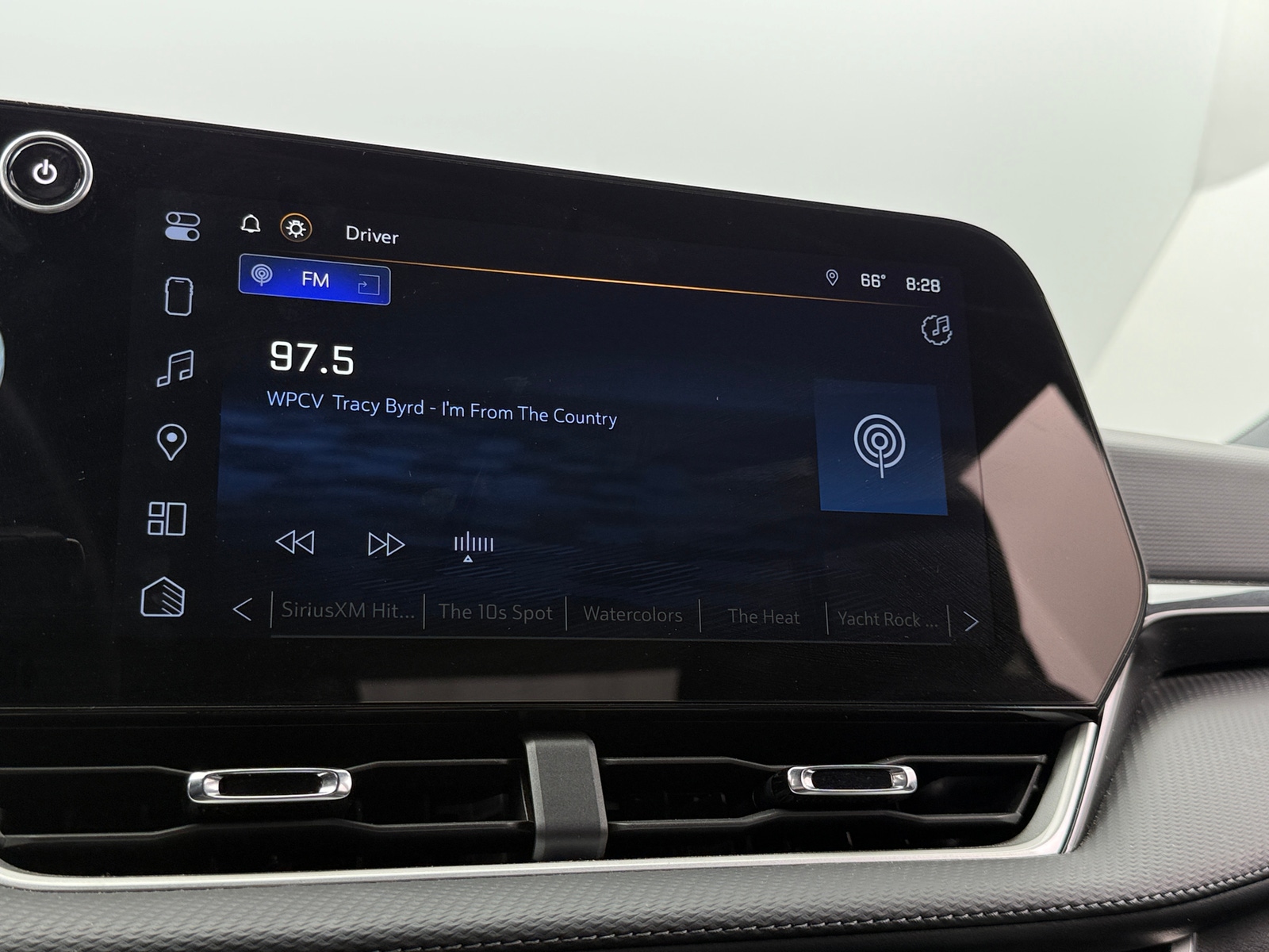 Thumbnail: 2025 Chevrolet Equinox - 4