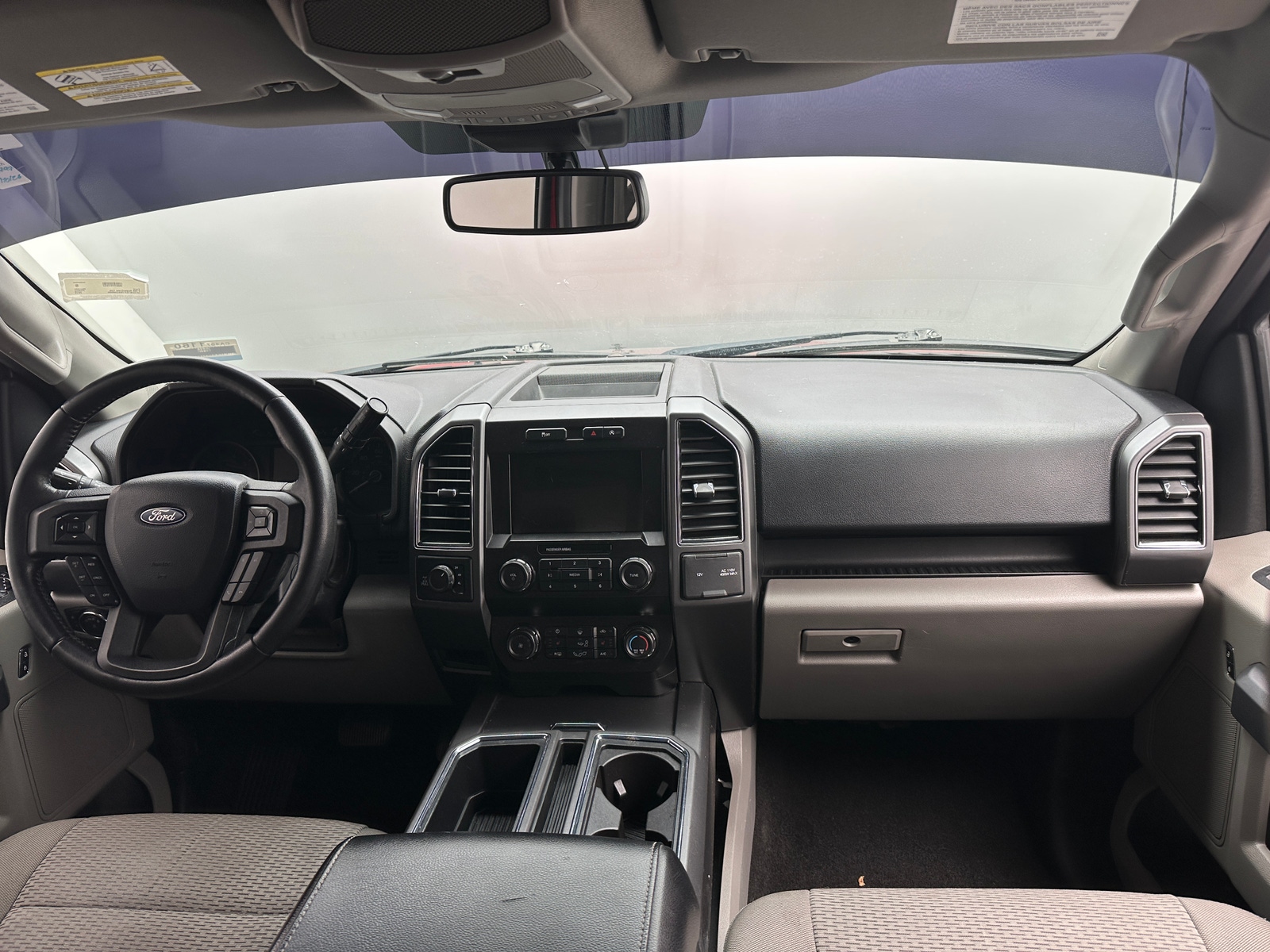 Thumbnail: 2019 Ford Econoline - 3