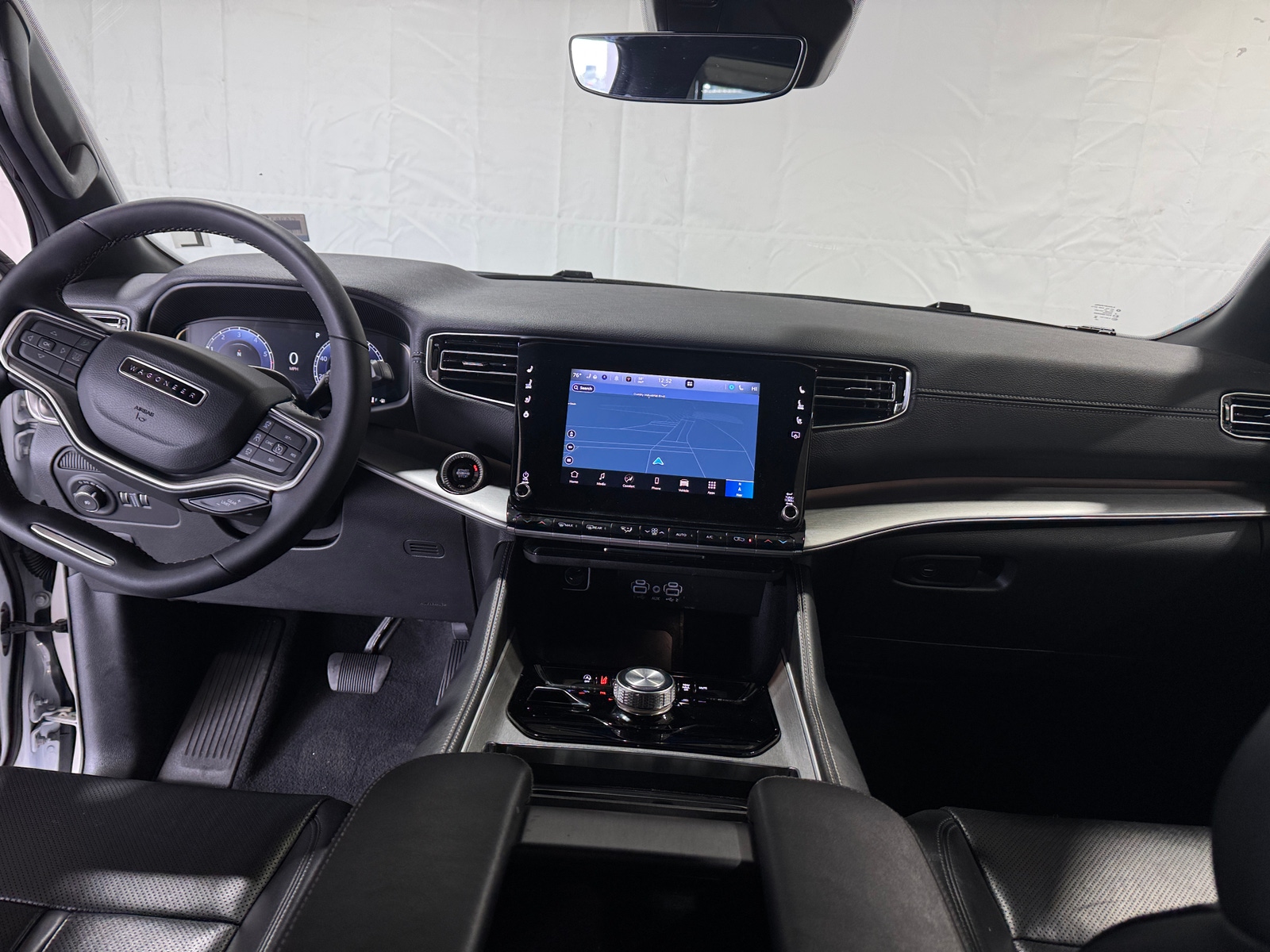 Thumbnail: 2025 Jeep Wagoneer - 2